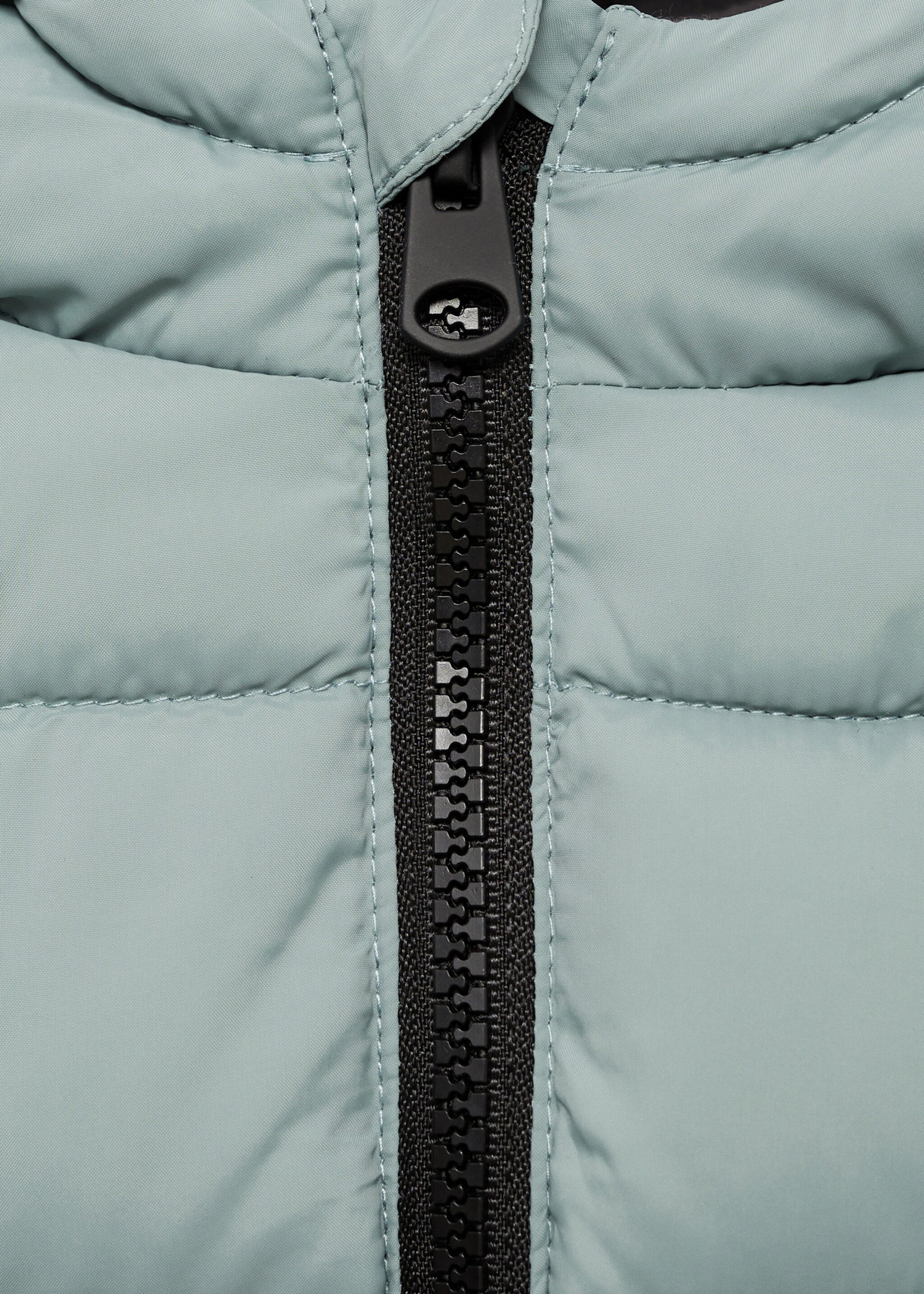 Anorak matelassé capuche - Détail de l'article 8, Vert menthe. Ref: 77094435-00.
