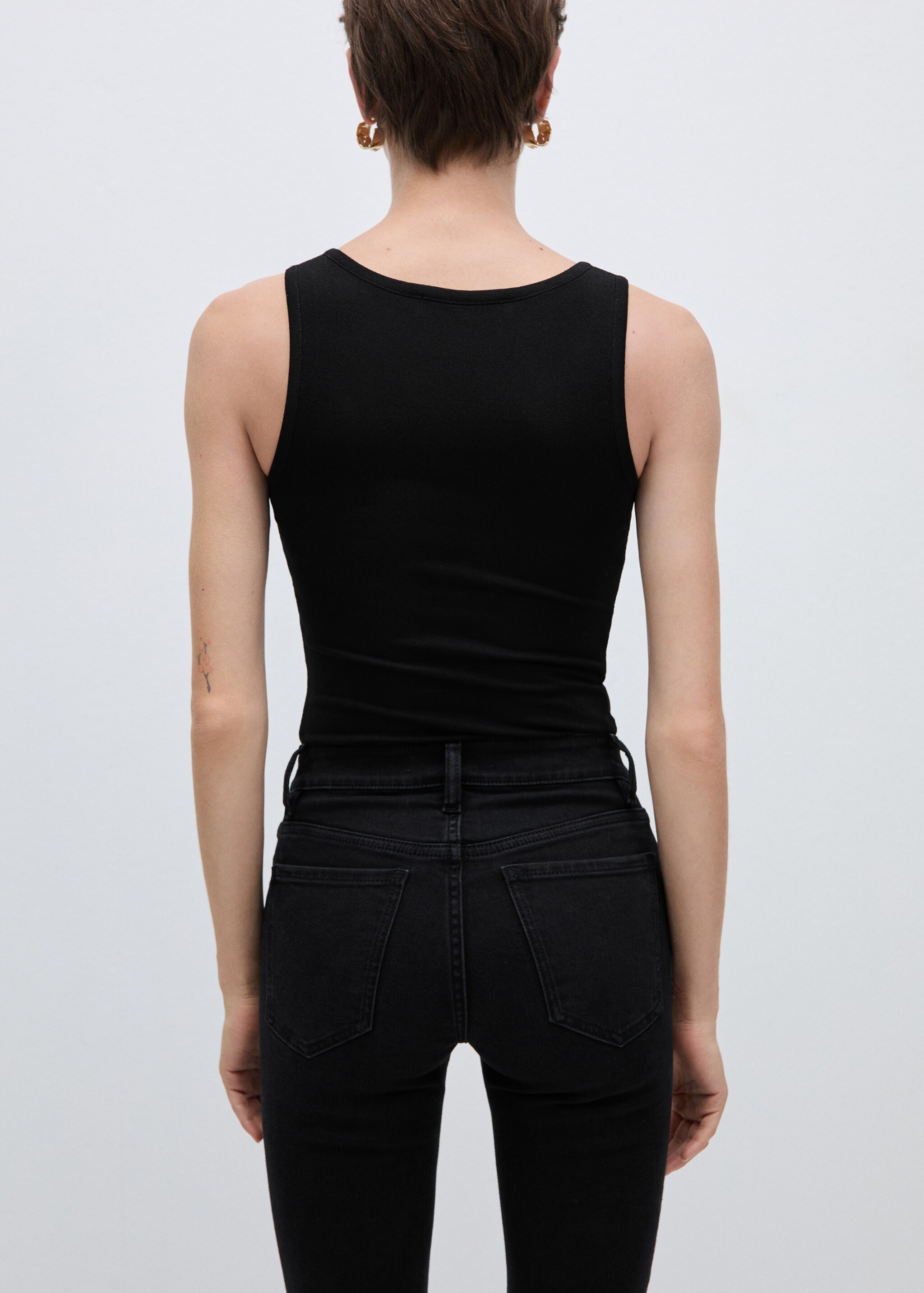 V-neck bodysuit with buttons - Reverse of the article