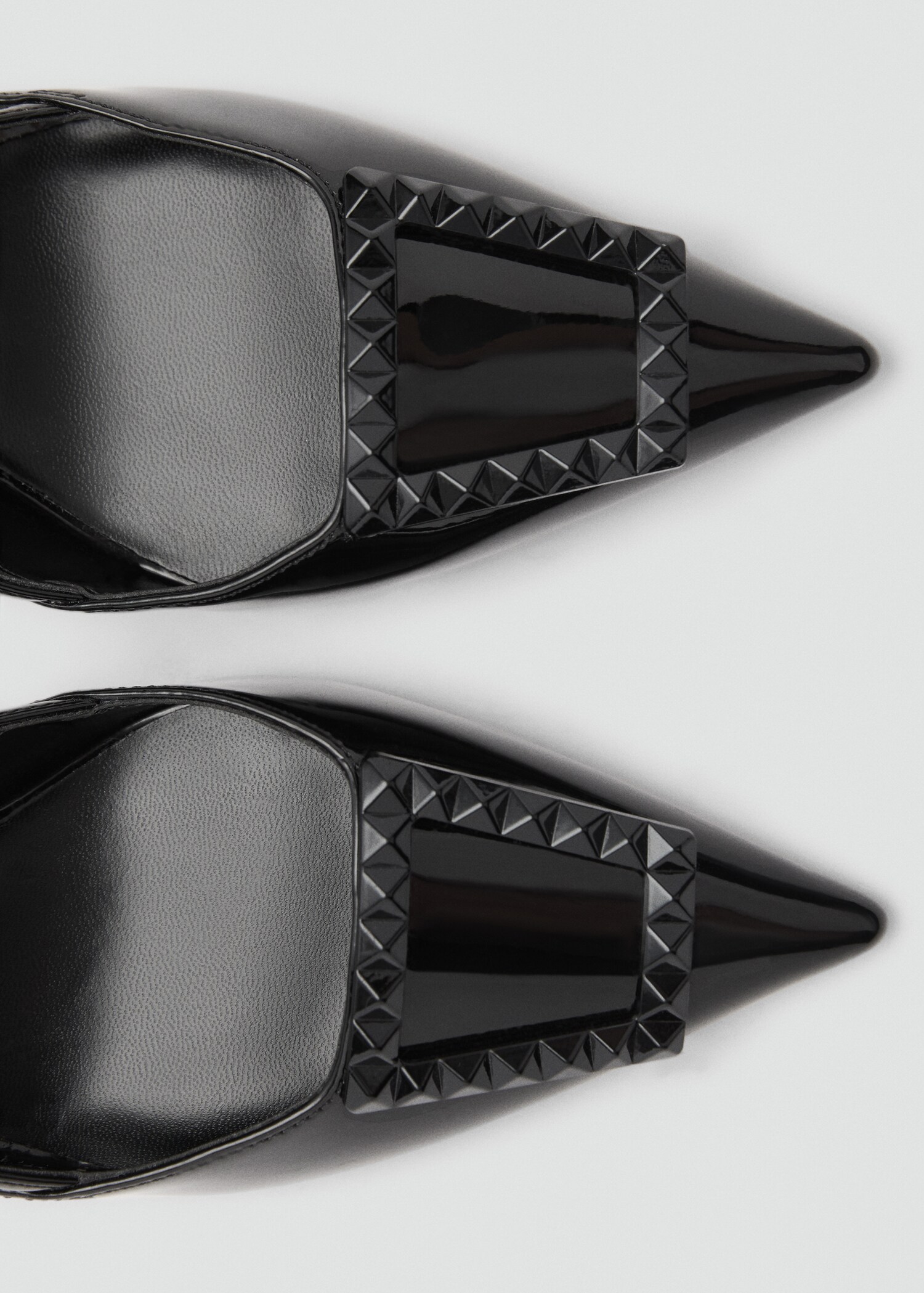 Chaussures vernies talon ouvertes à l’arrière - Détail de l'article 2