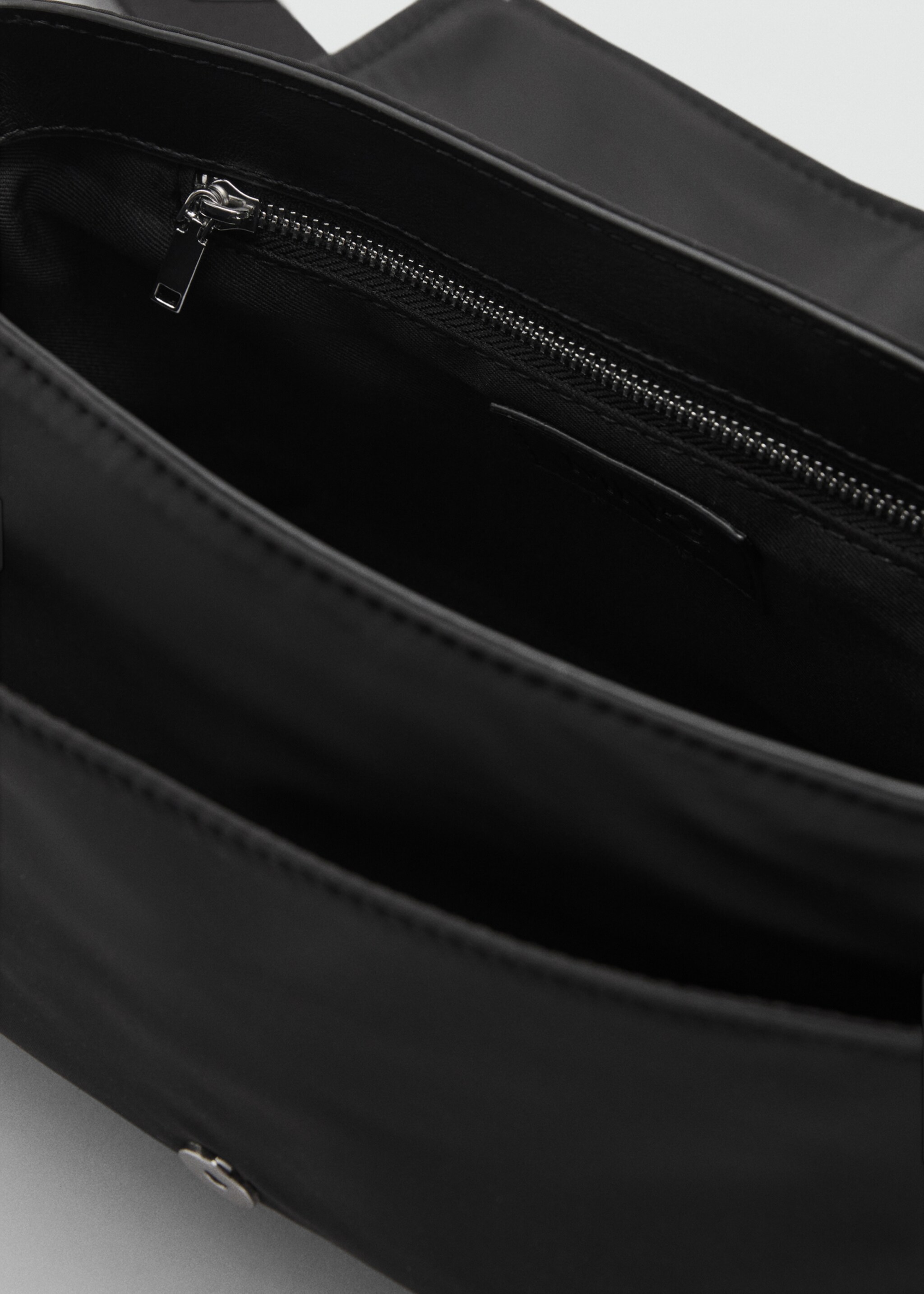 Shoulder bag with buckle - Details of the article 3, Black. Ref: 77094450-00.