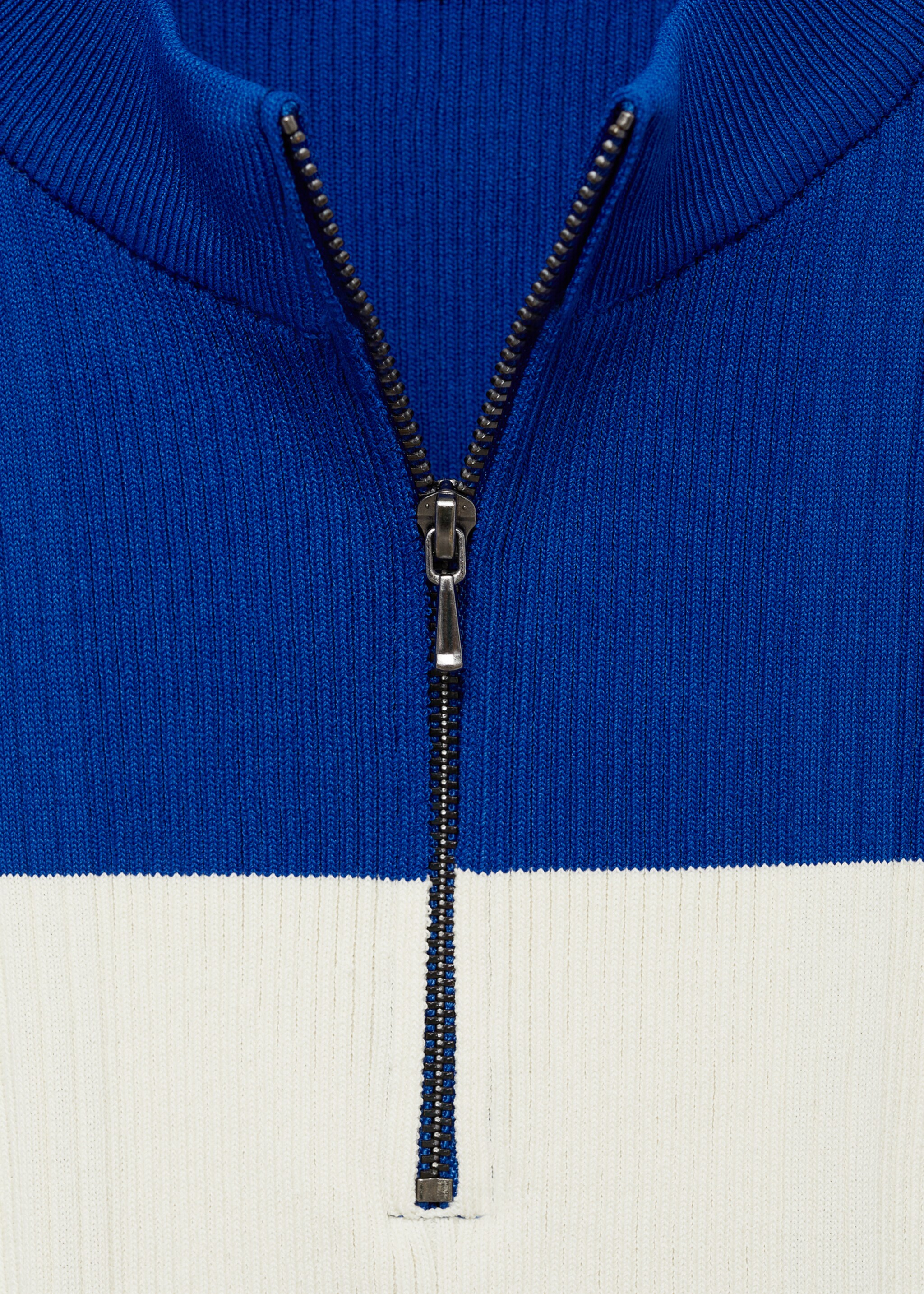 Buttoned round-neck cardigan - Details of the article 8, Vibrant blue. Ref: 77094773-00.