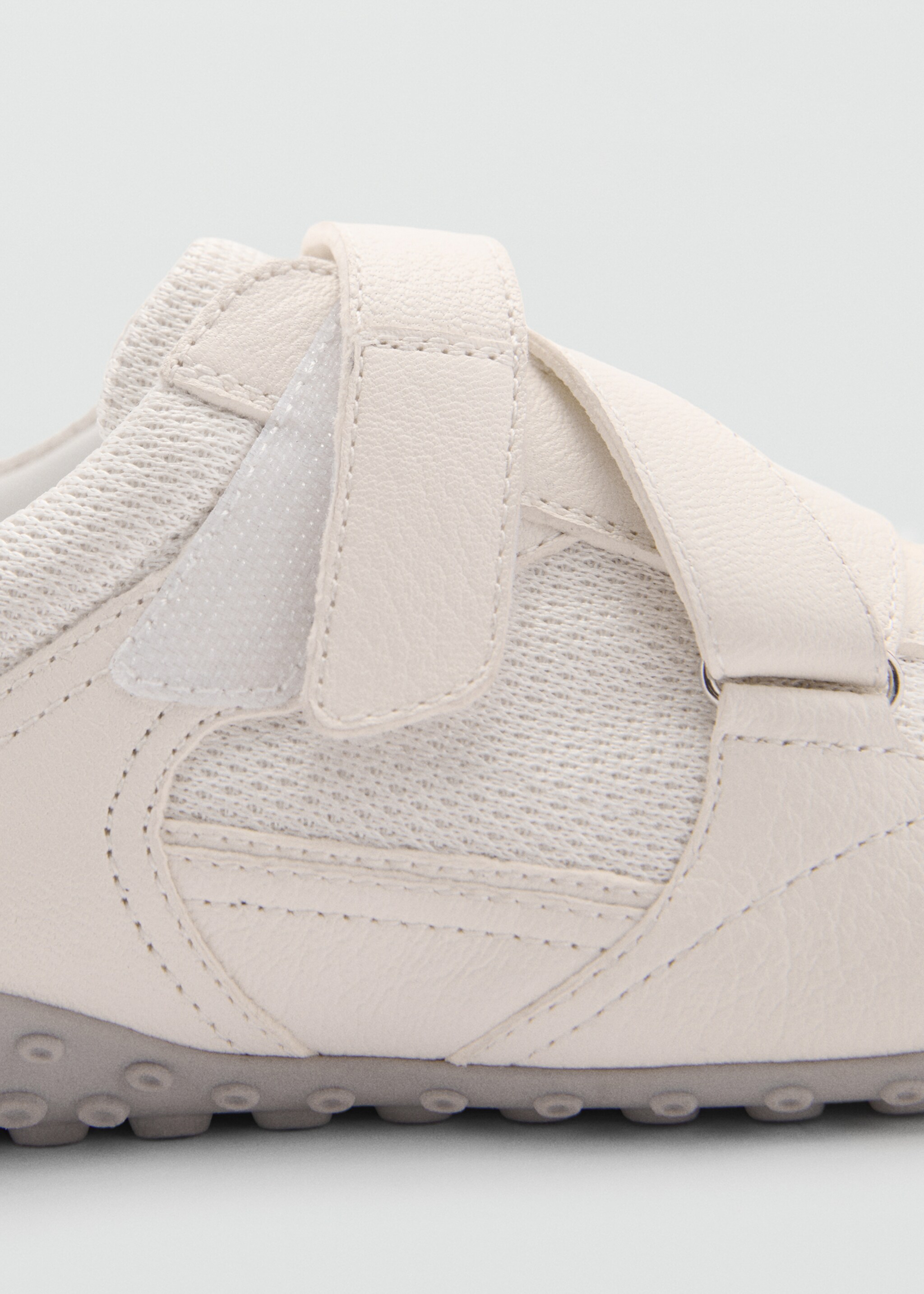 Canvas-Sneakers mit Leder - Detail des Artikels 2, Weiß. Ref: 77094788-00.