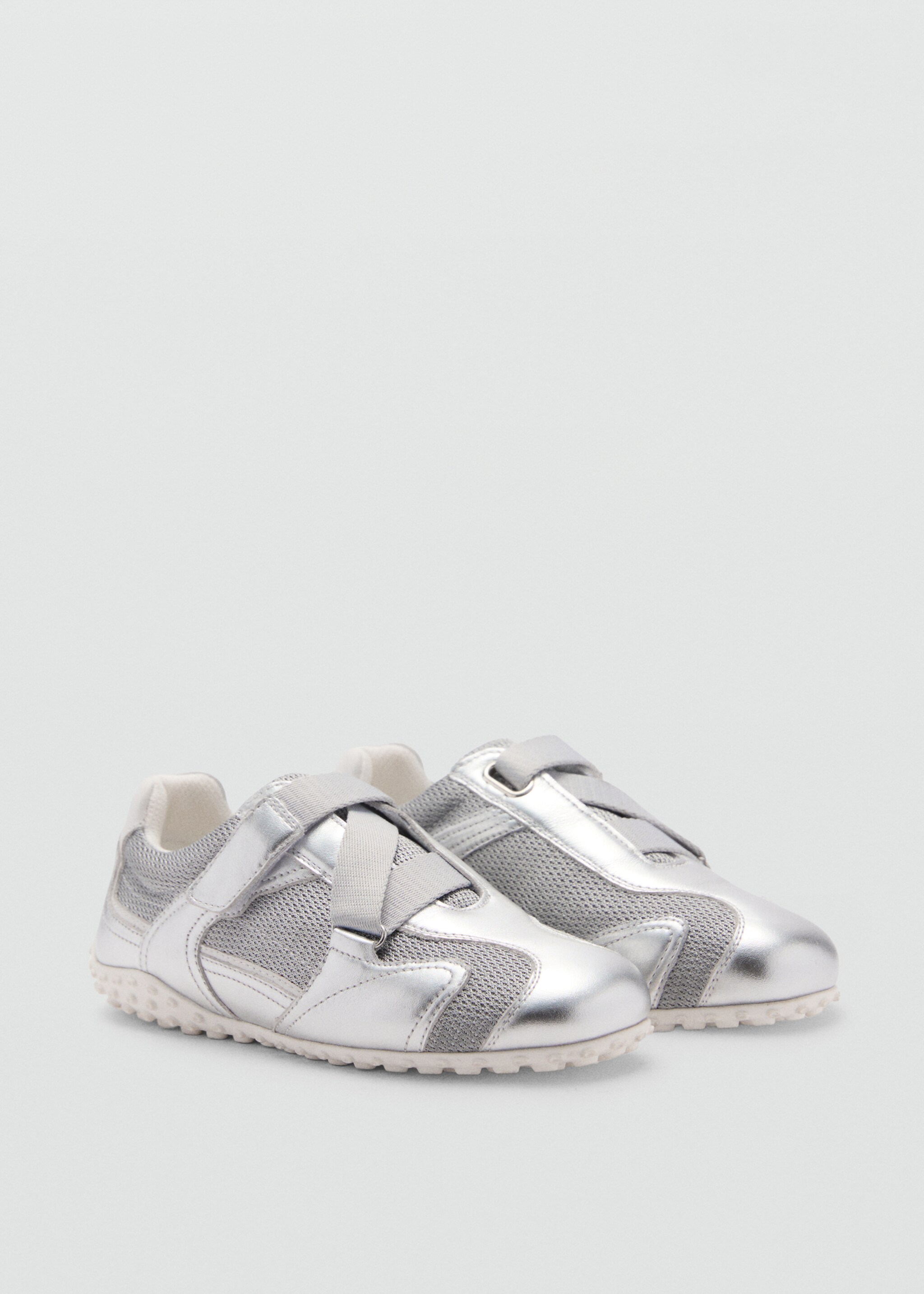 Canvas-Sneakers mit Leder - Mittlere Ansicht, Silber. Ref: 77094788-00.