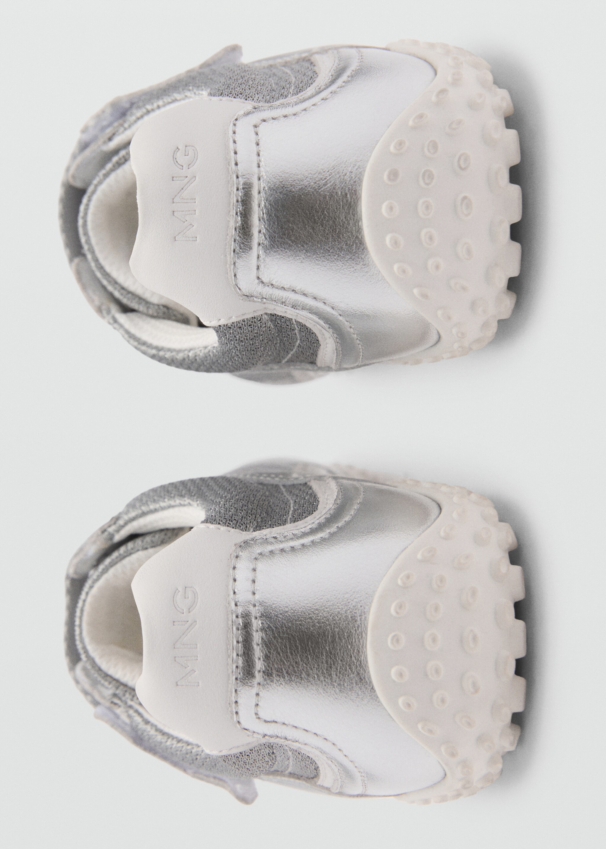 Canvas-Sneakers mit Leder - Detail des Artikels 1, Silber. Ref: 77094788-00.