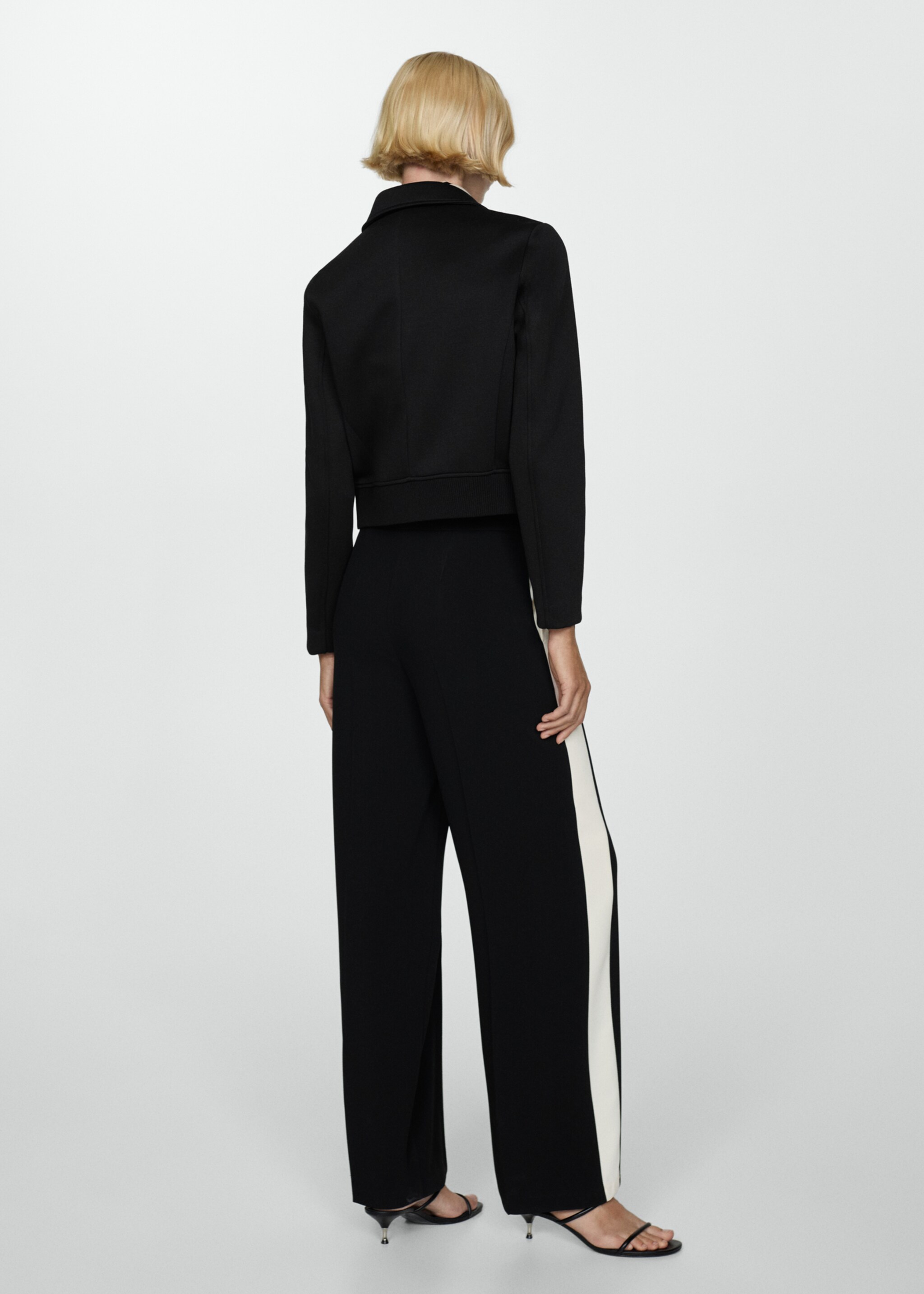 Straight-fit jacket with buttons - Reverse of the article, Black. Ref: 77094789-00.
