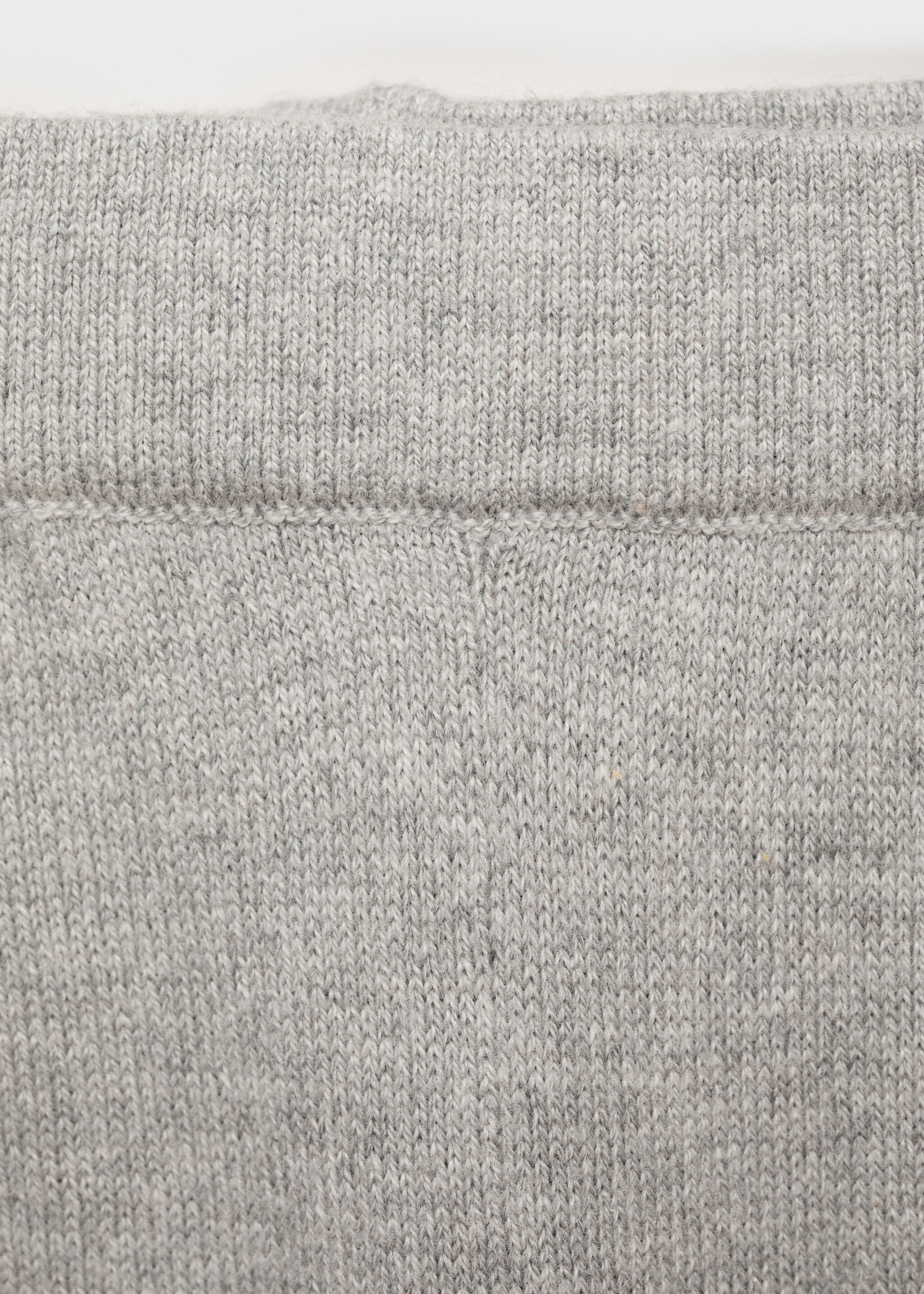 Knitted culotte trousers - Details of the article 0, Medium Heather Grey. Ref: 77095151-00.