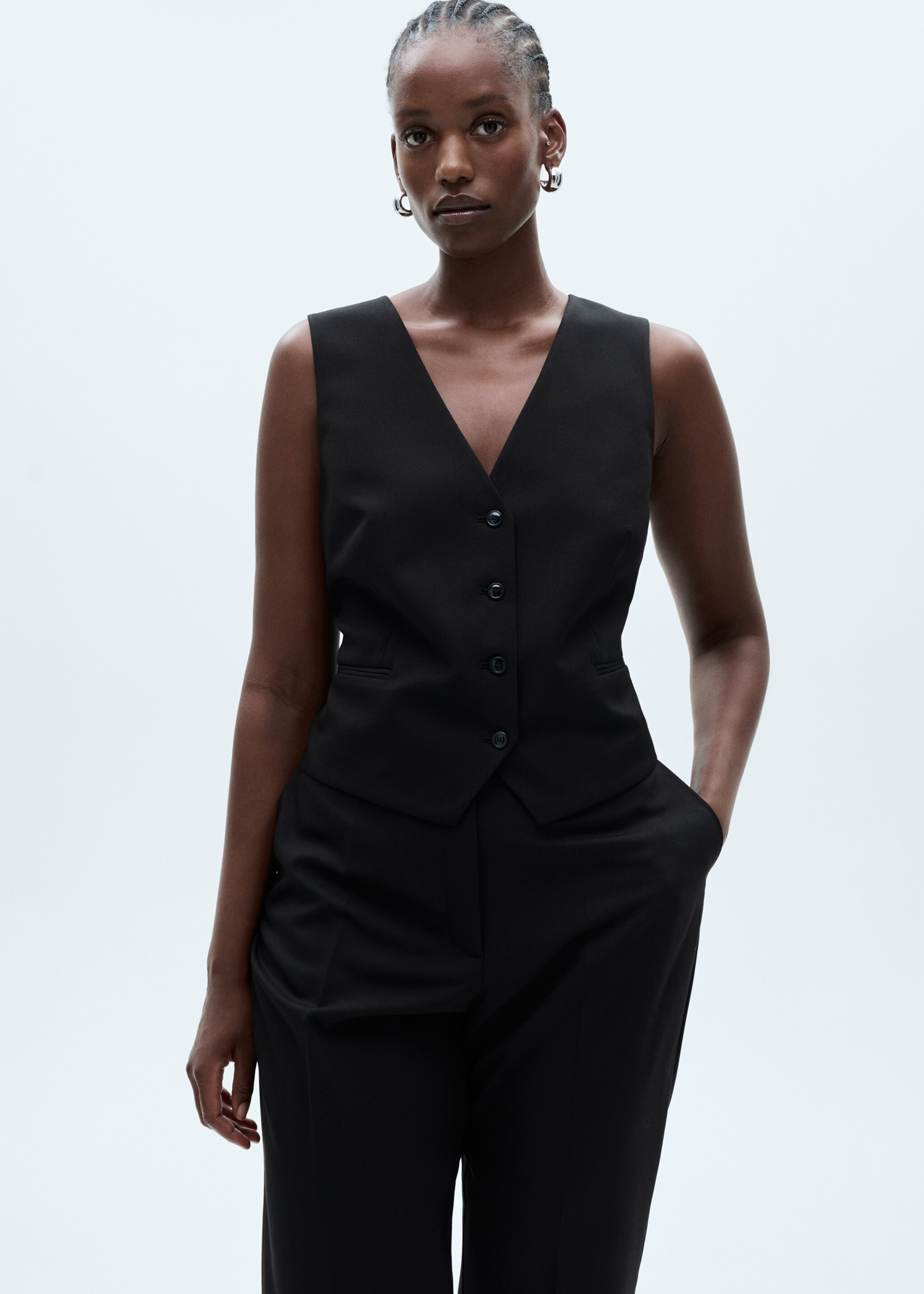 Väst med knappar - Detaljer om artikeln 5, Svart. Ref: 77095636-00.