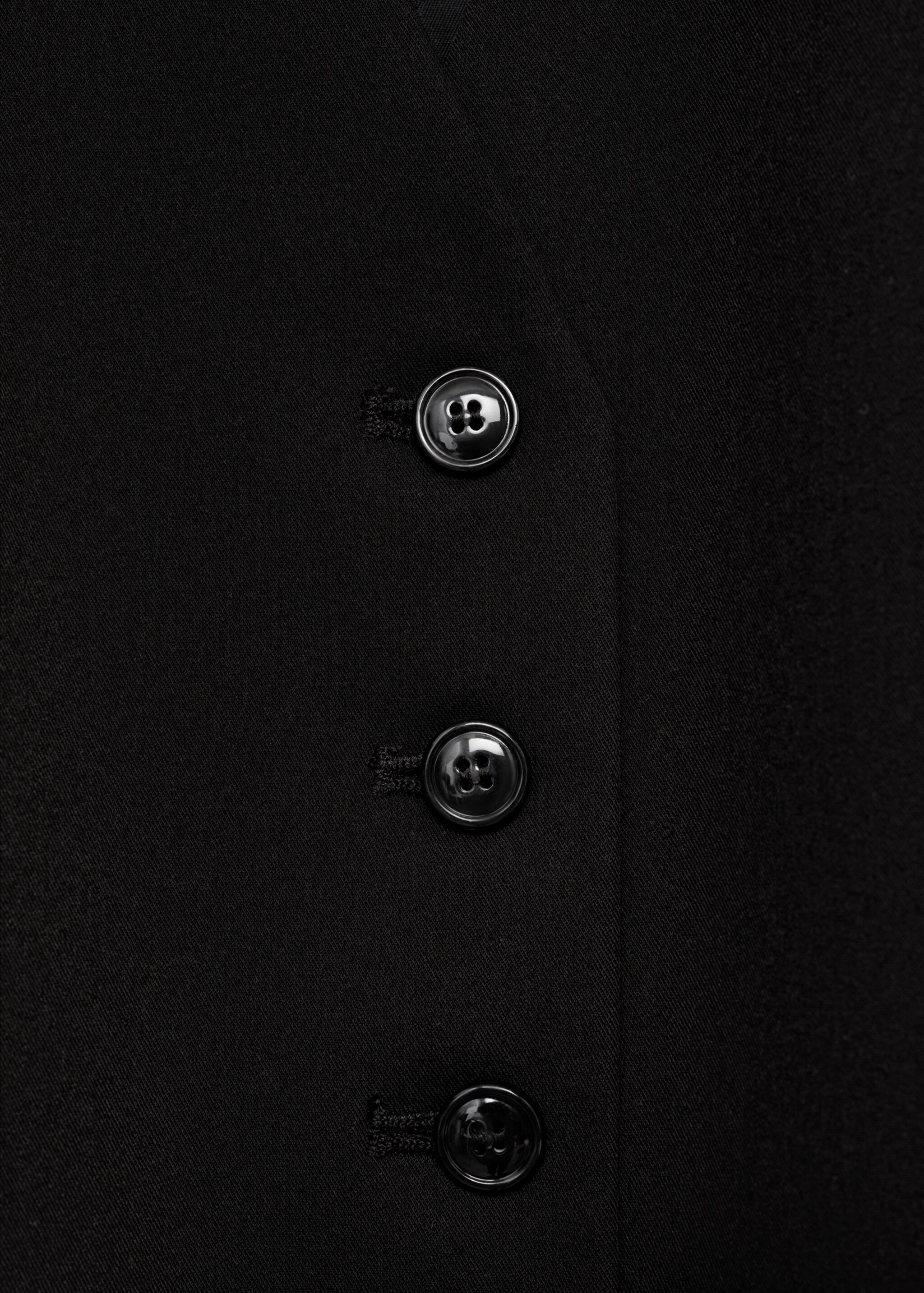 Väst med knappar - Detaljer om artikeln 8, Svart. Ref: 77095636-00.