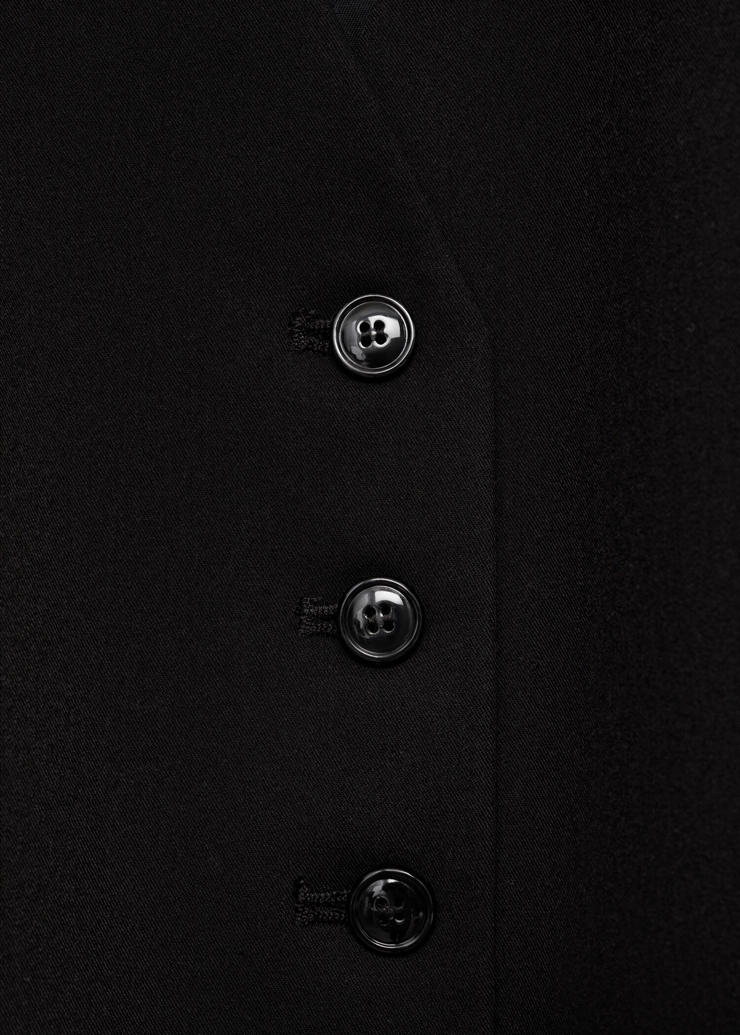 Väst med knappar - Detaljer om artikeln 8