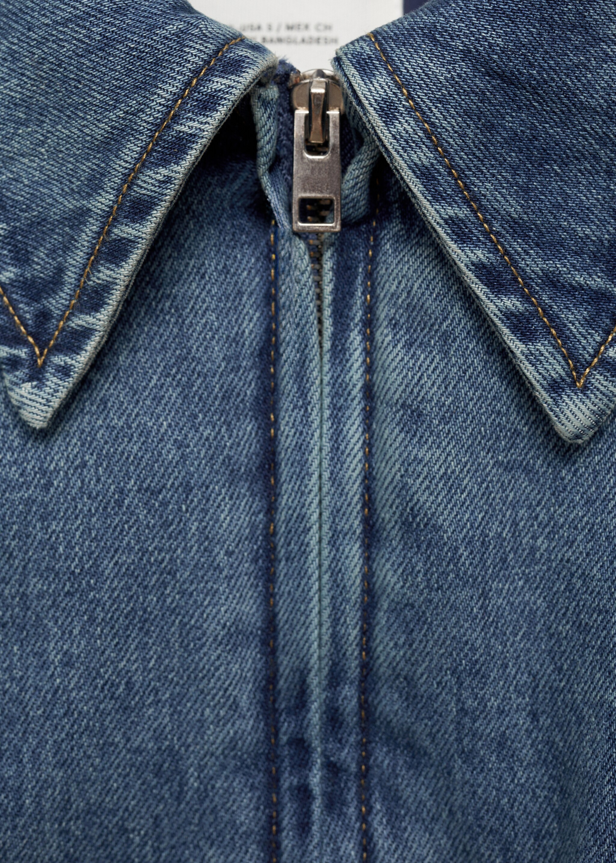 Pocketed denim jacket - Details of the article 8, Medium Blue. Ref: 77095641-00.