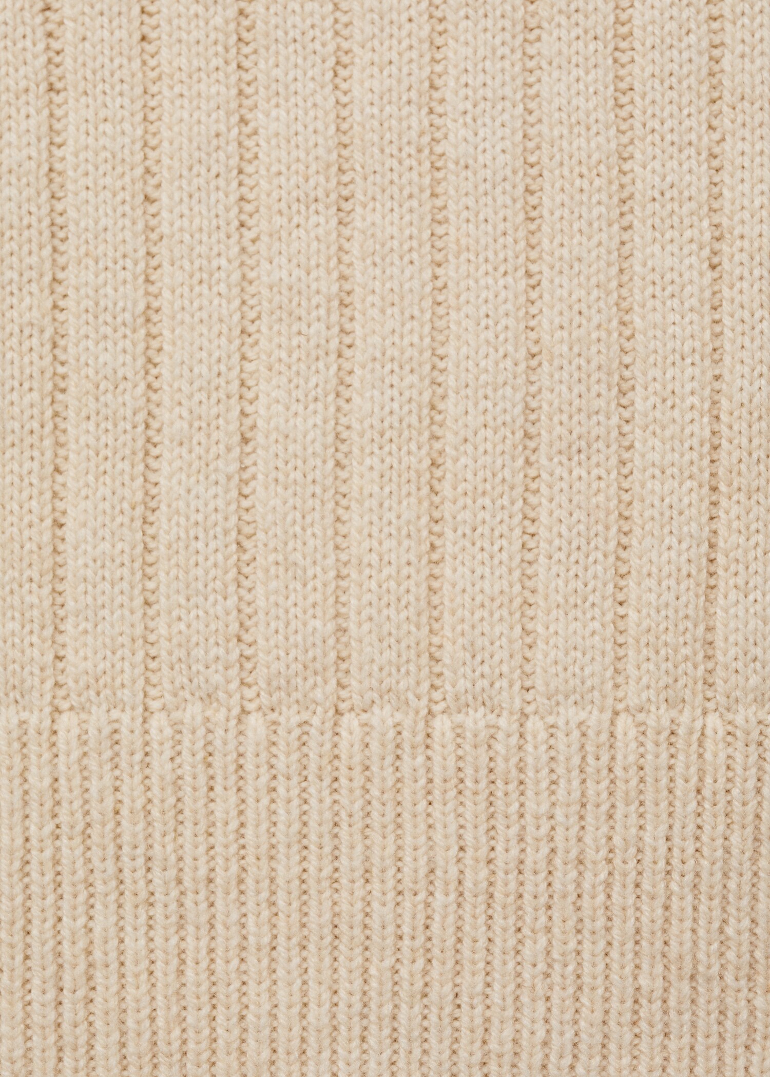 Perkins-neck knitted vest - Details of the article 0
