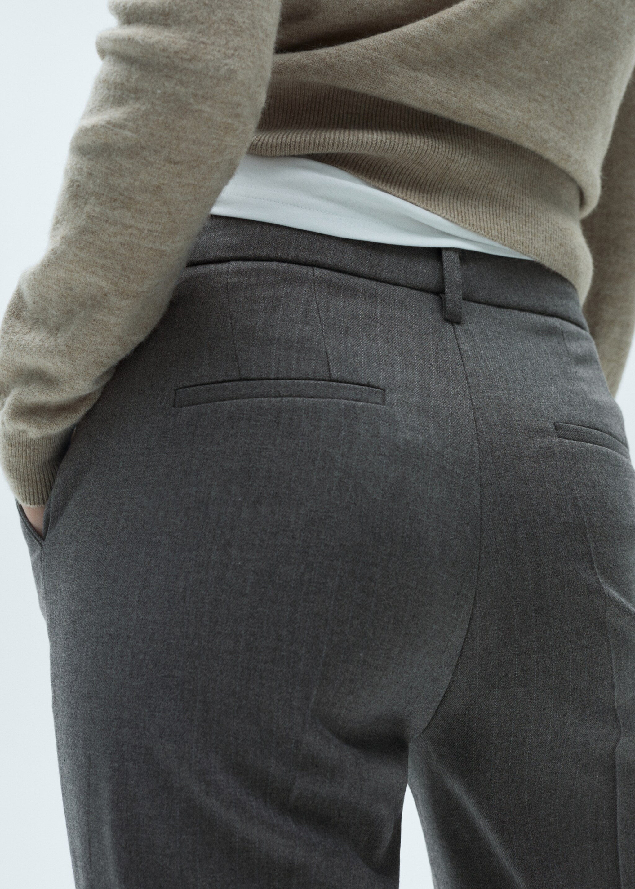 Mid-rise skinny trousers - Details of the article 6, Grey. Ref: 77095644-00.