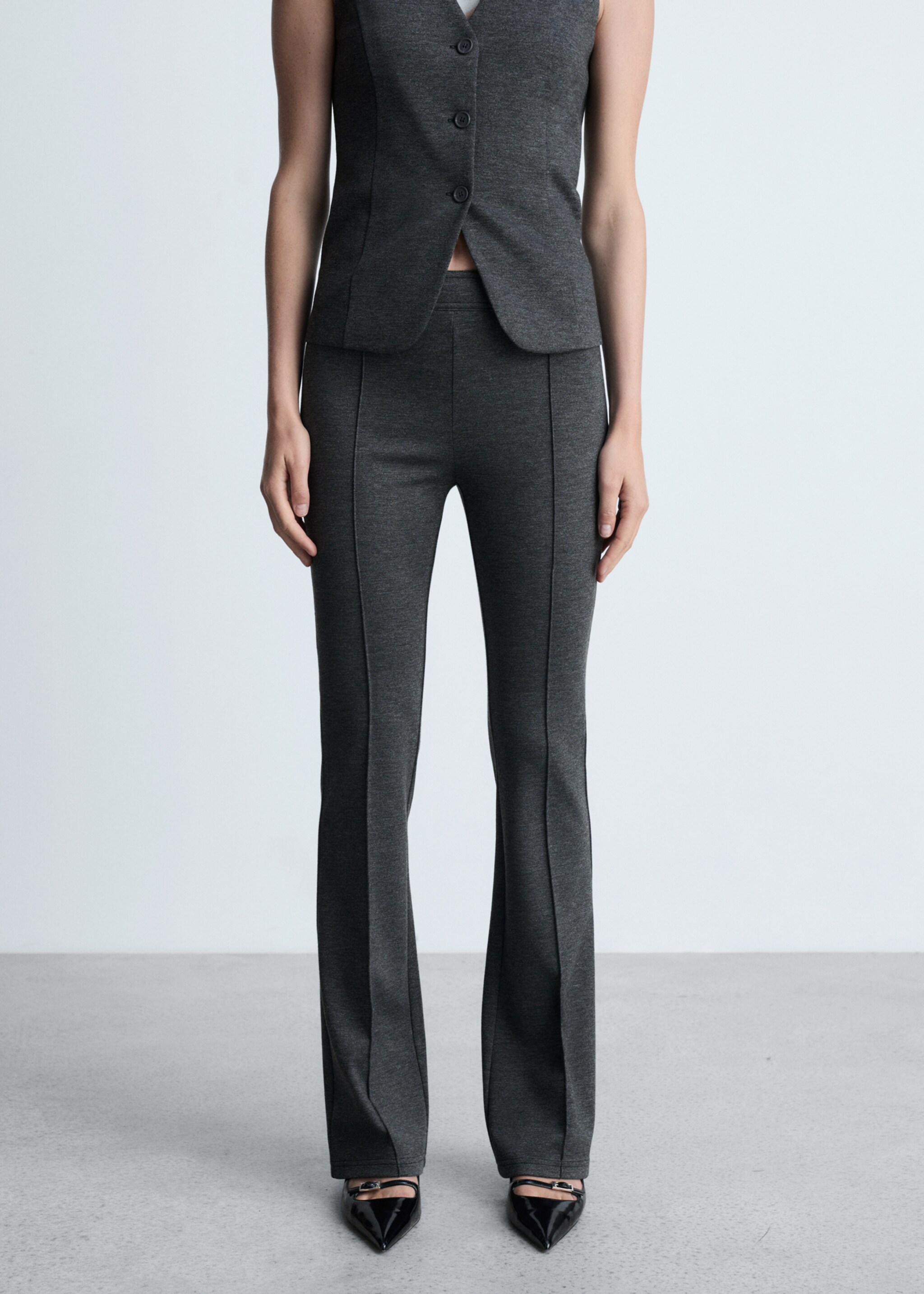 Flared trousers with seams - Medium plane, Grey. Ref: 77095661-00.