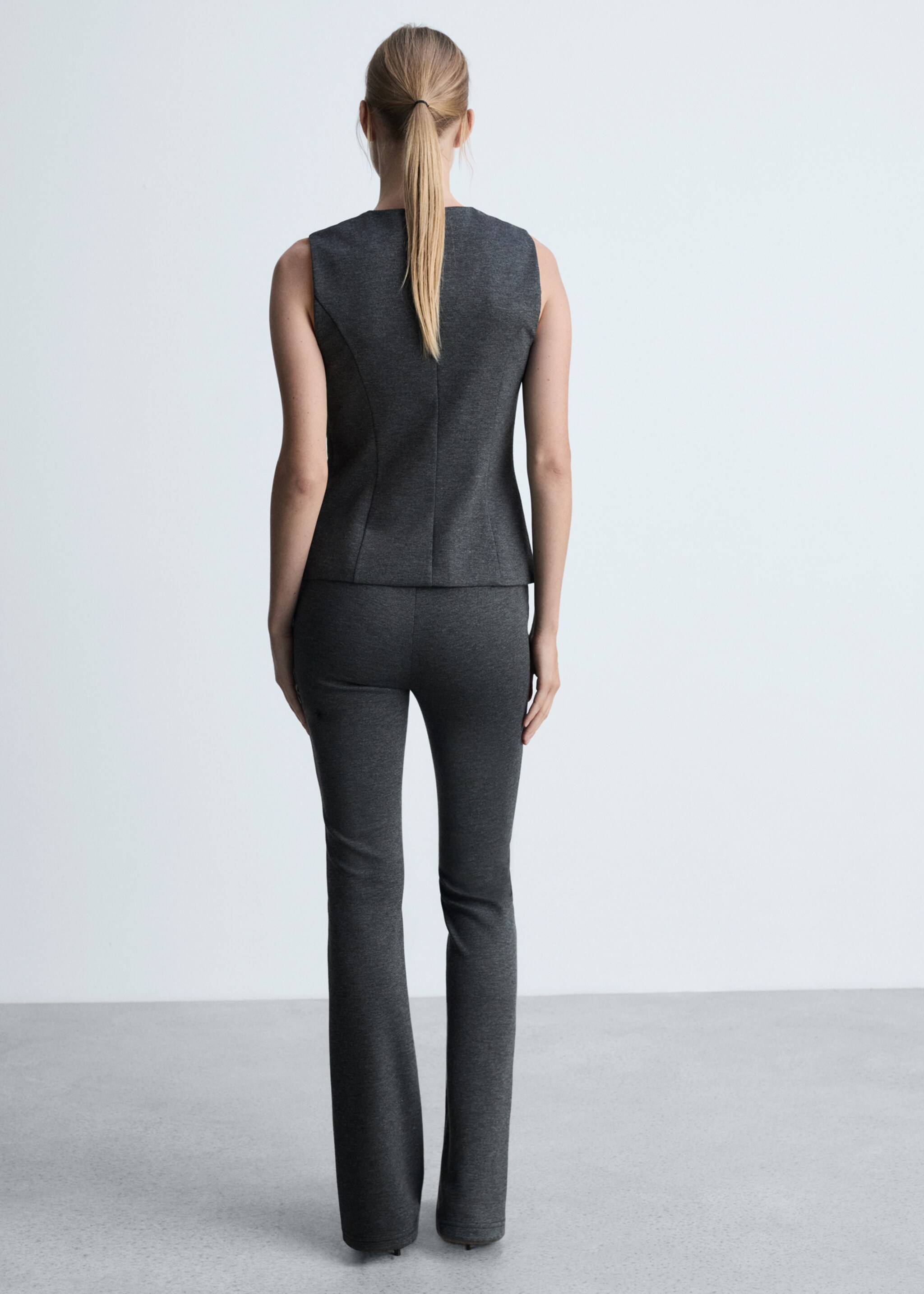 Flared trousers with seams - Reverse of the article, Grey. Ref: 77095661-00.