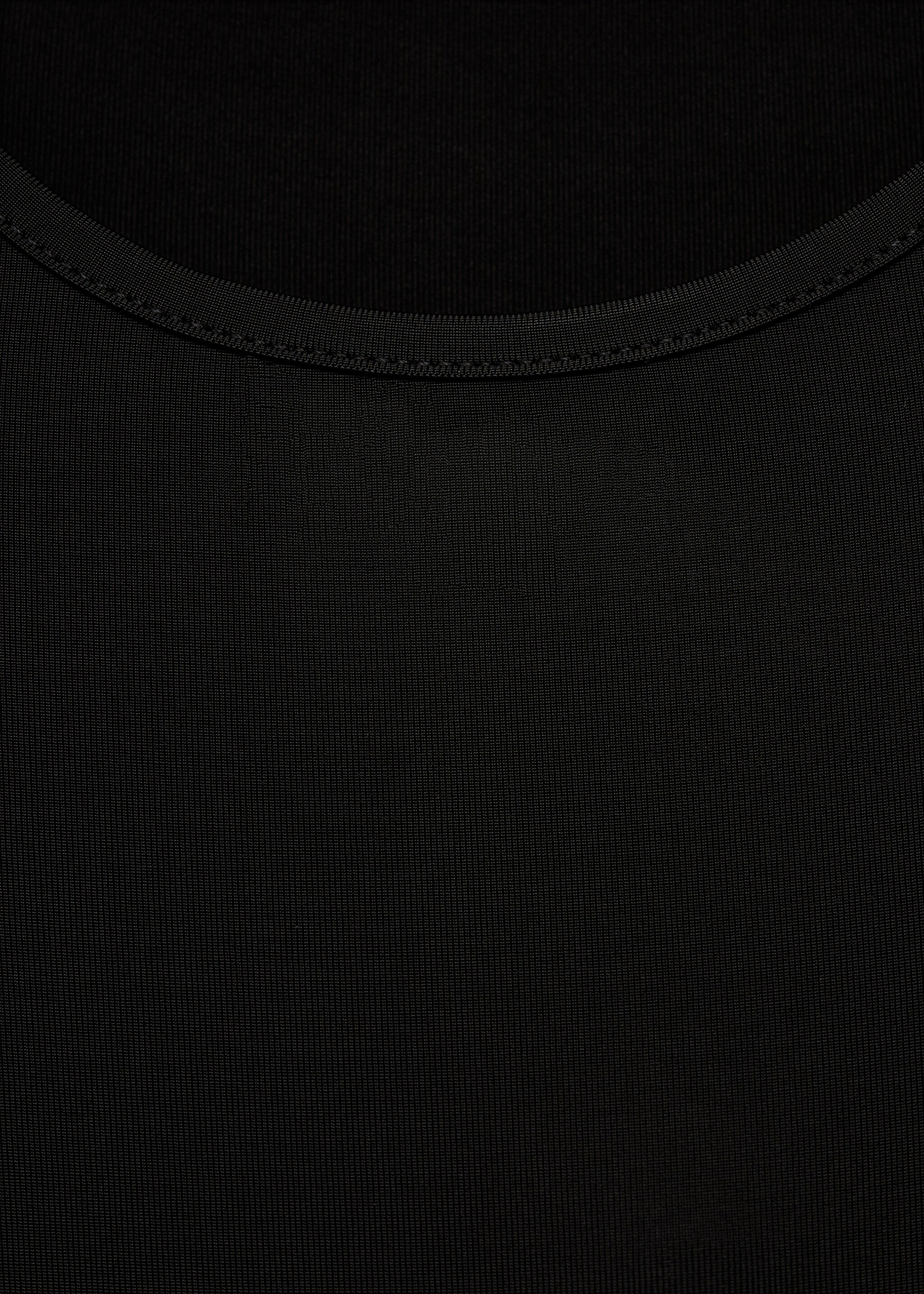 Long dress with open back - Détail de l'article 0, Noir. Ref: 77095670-00.