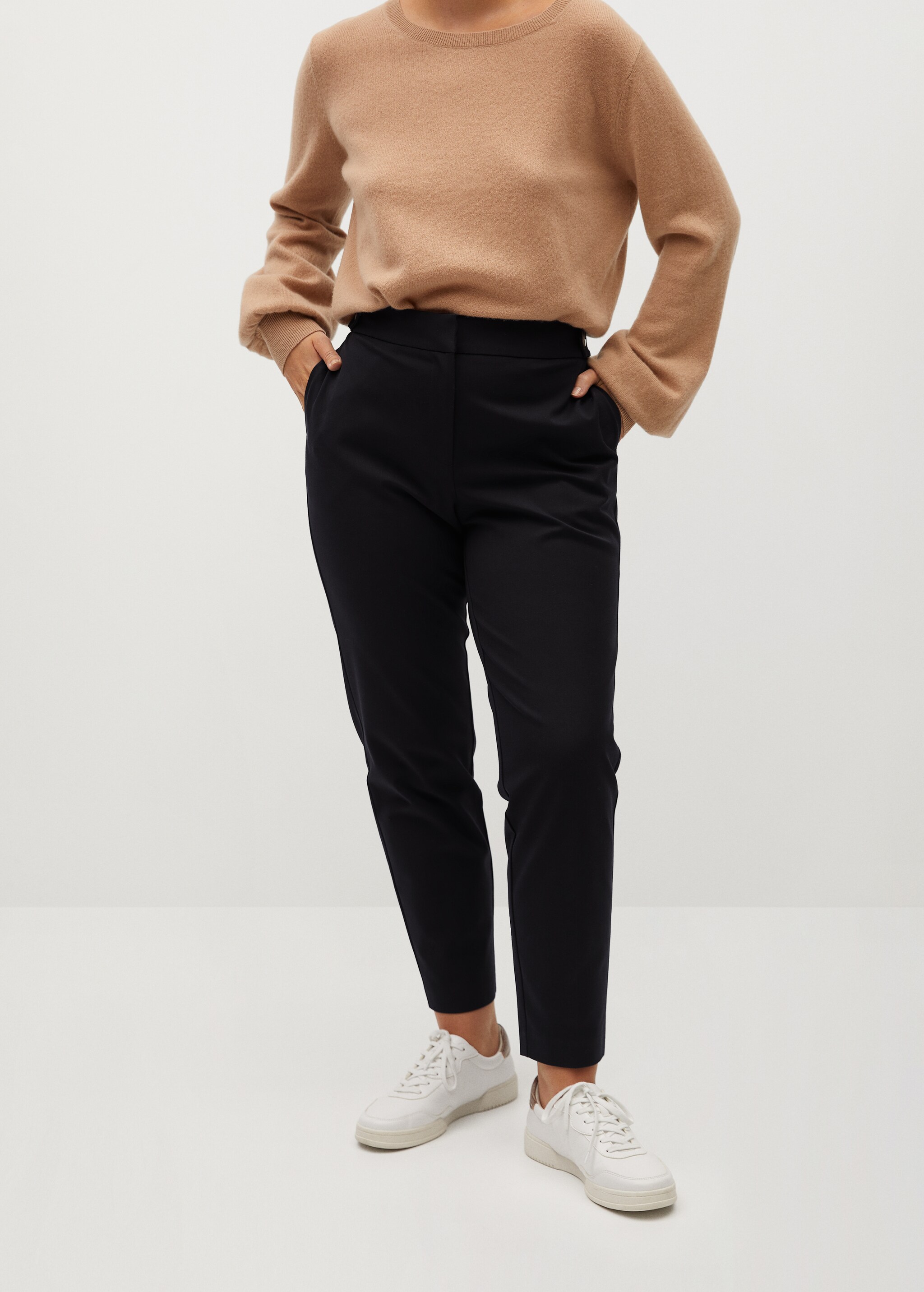 Slim-fit cropped trousers - Medium plane