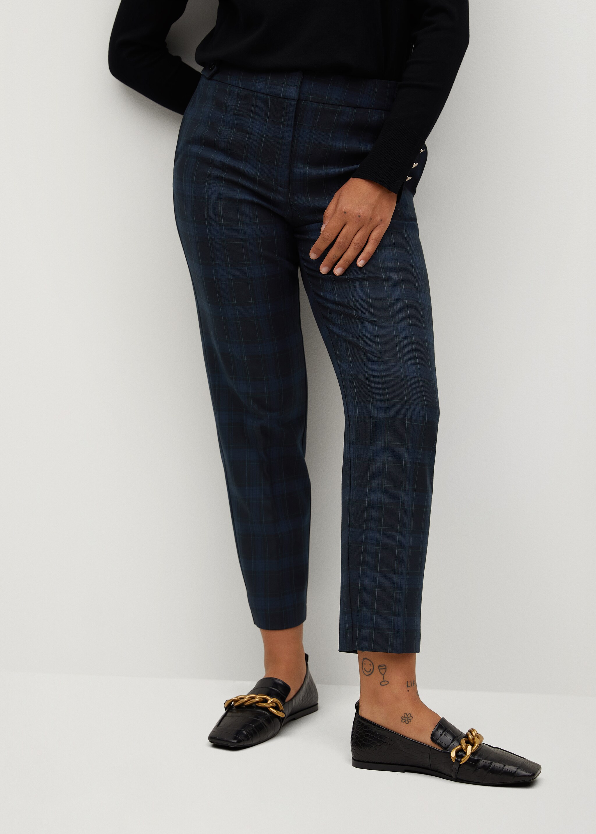 Slim-fit cropped trousers - Medium plane