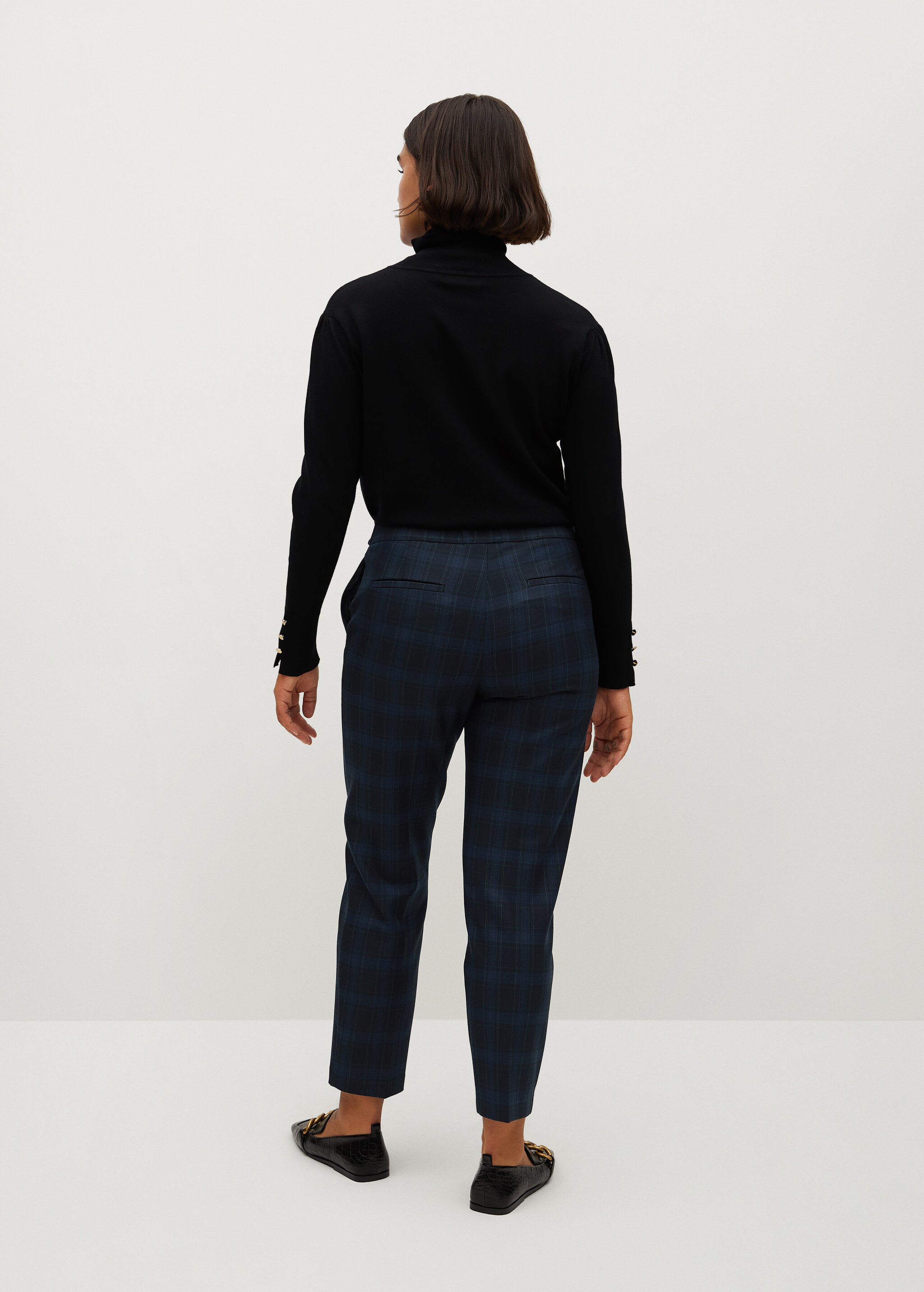 Slim-fit cropped trousers - Reverse of the article