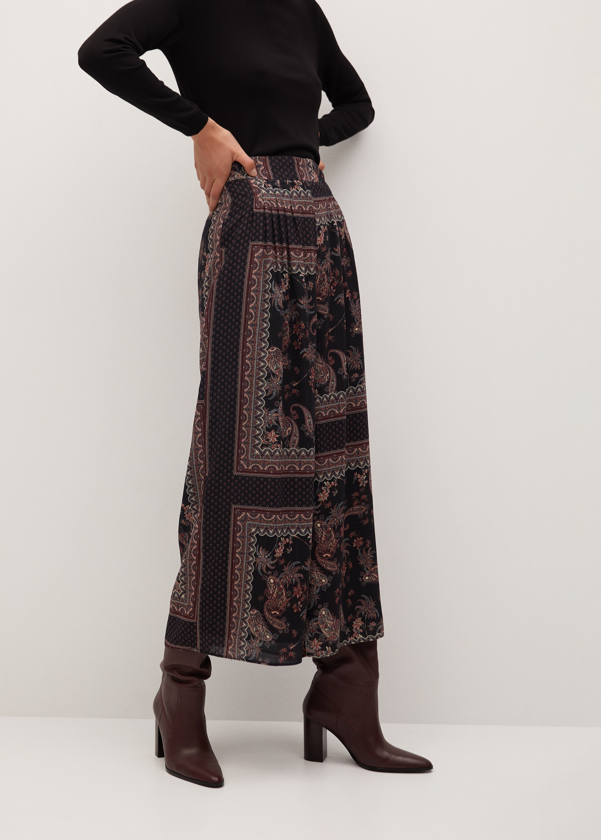 Flowy printed trousers - Details of the article 1