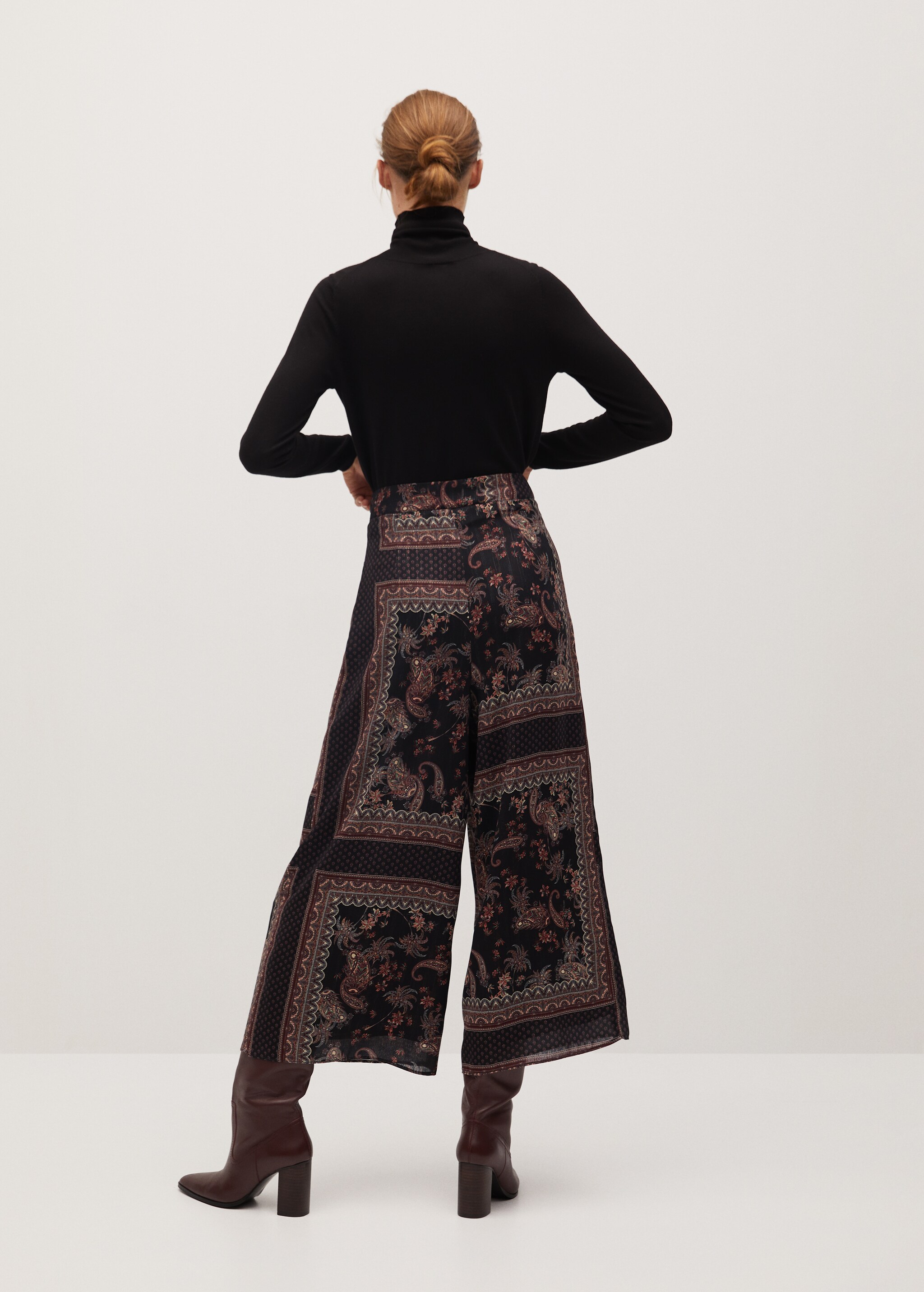 Flowy printed trousers - Reverse of the article