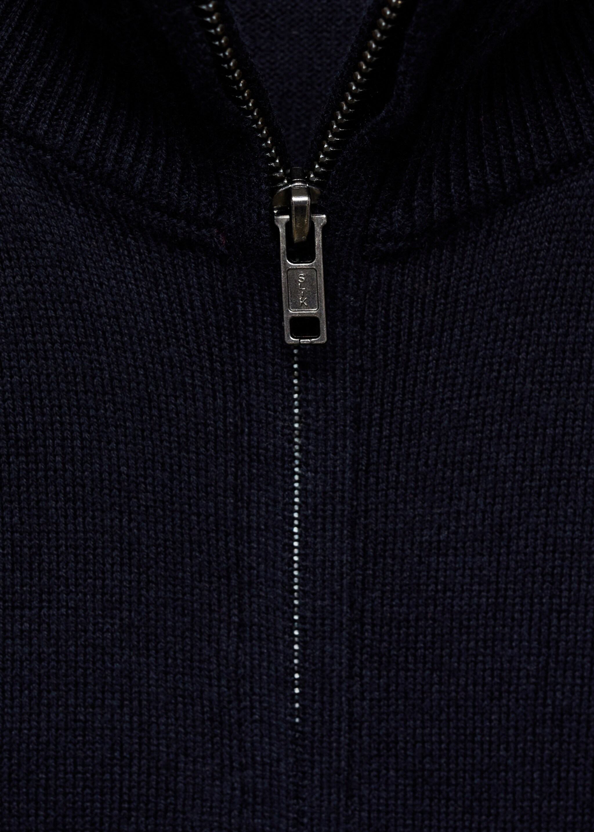 Strickjacke mit Reißverschluss - Detail des Artikels 8, Dunkles Marineblau. Ref: 77095963-00.