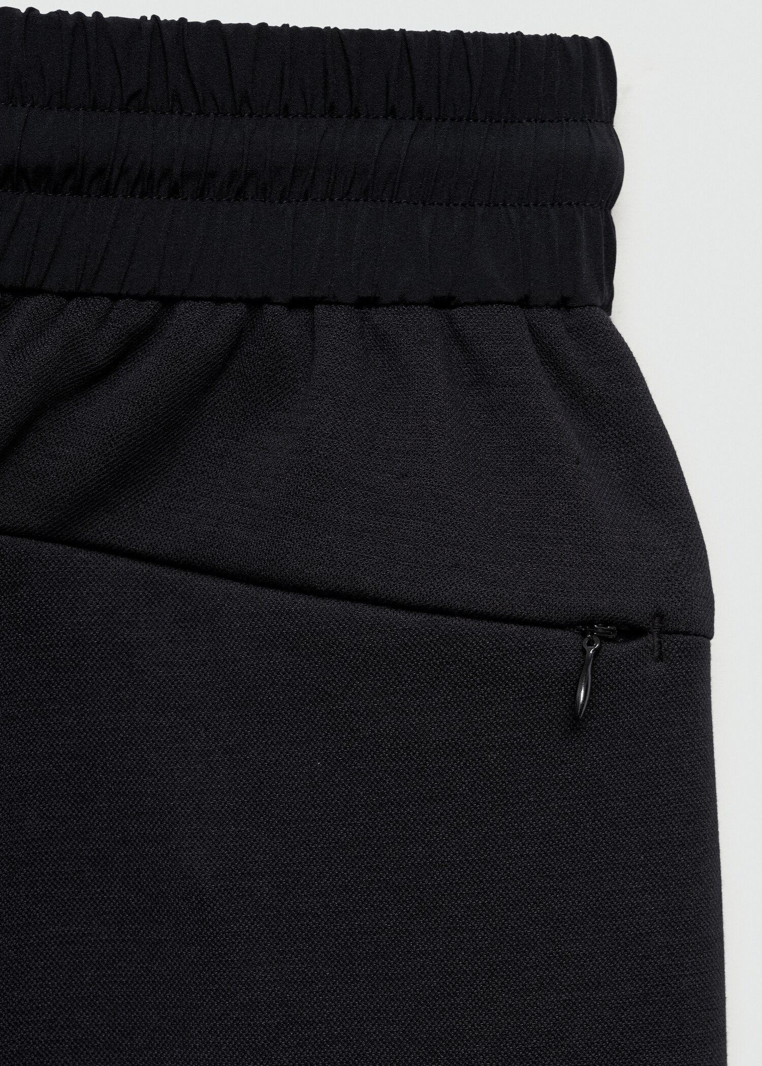 Jogger trousers with anti-odour technology structure - Details of the article 0