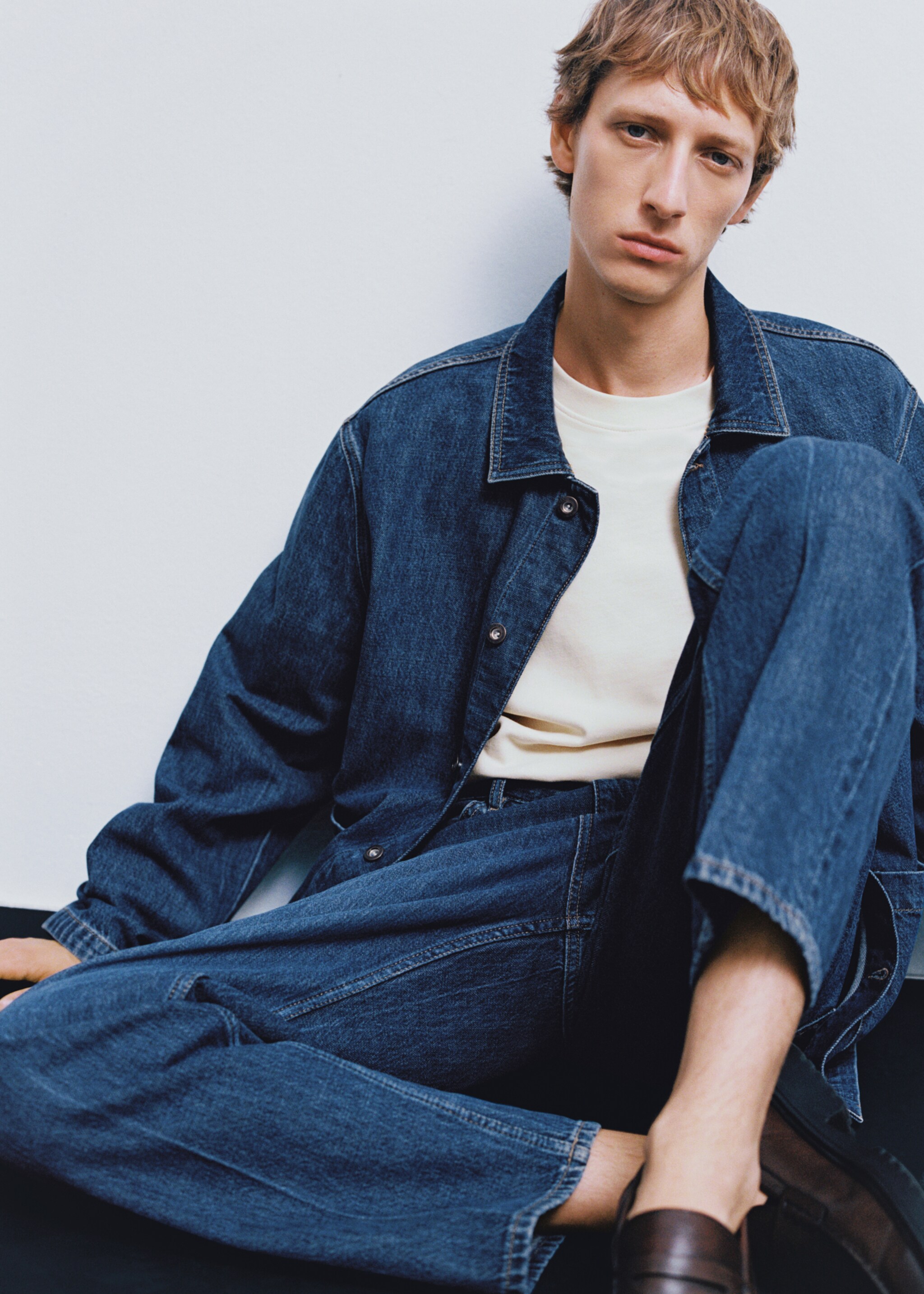 Relaxed-fit denim overshirt - Details of the article 3, Dark Blue. Ref: 77095971-00.