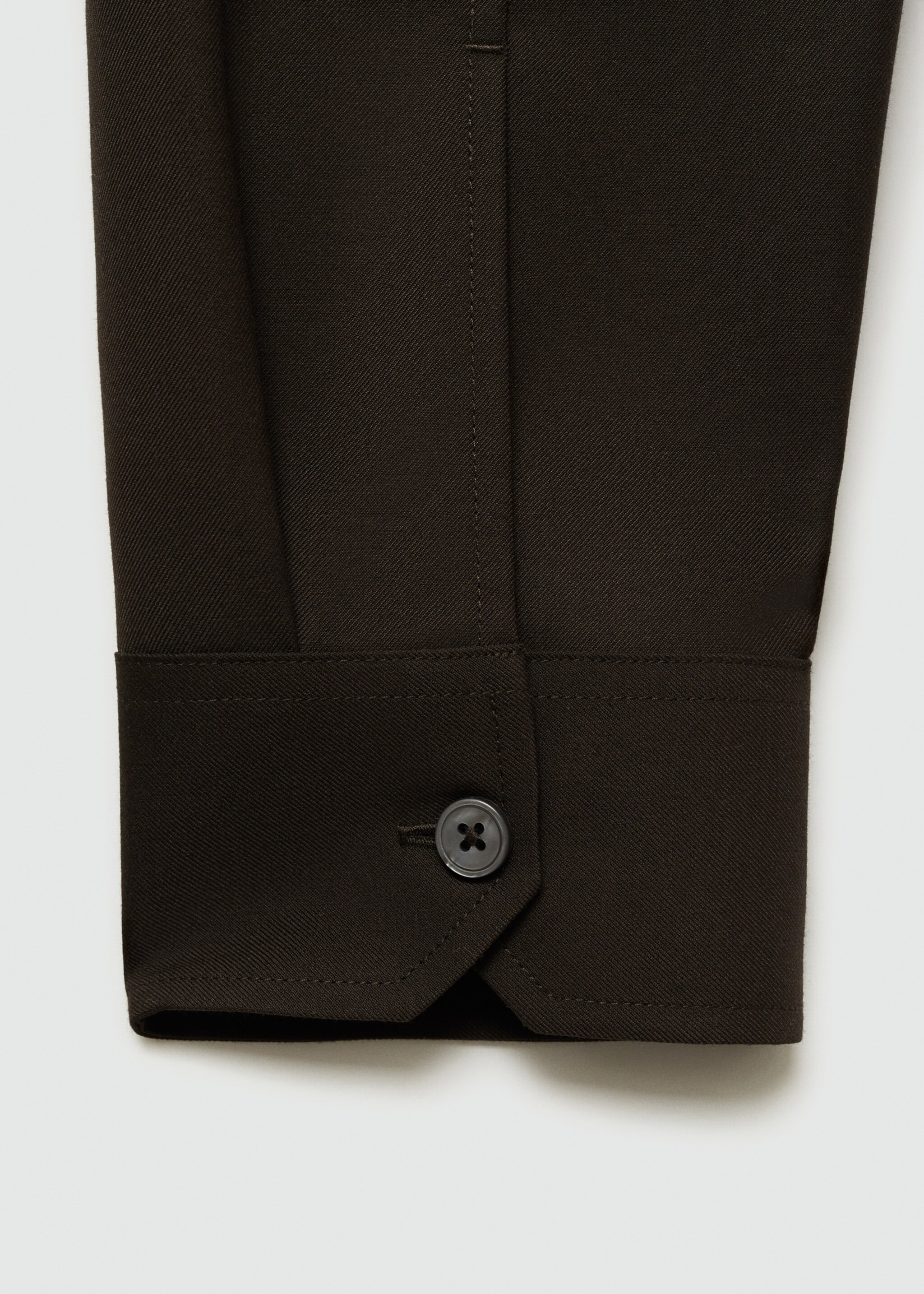 Sobrecamisa regular fit bolsillos - Detalle del artículo 8, Chocolate. Ref: 77095973-00.