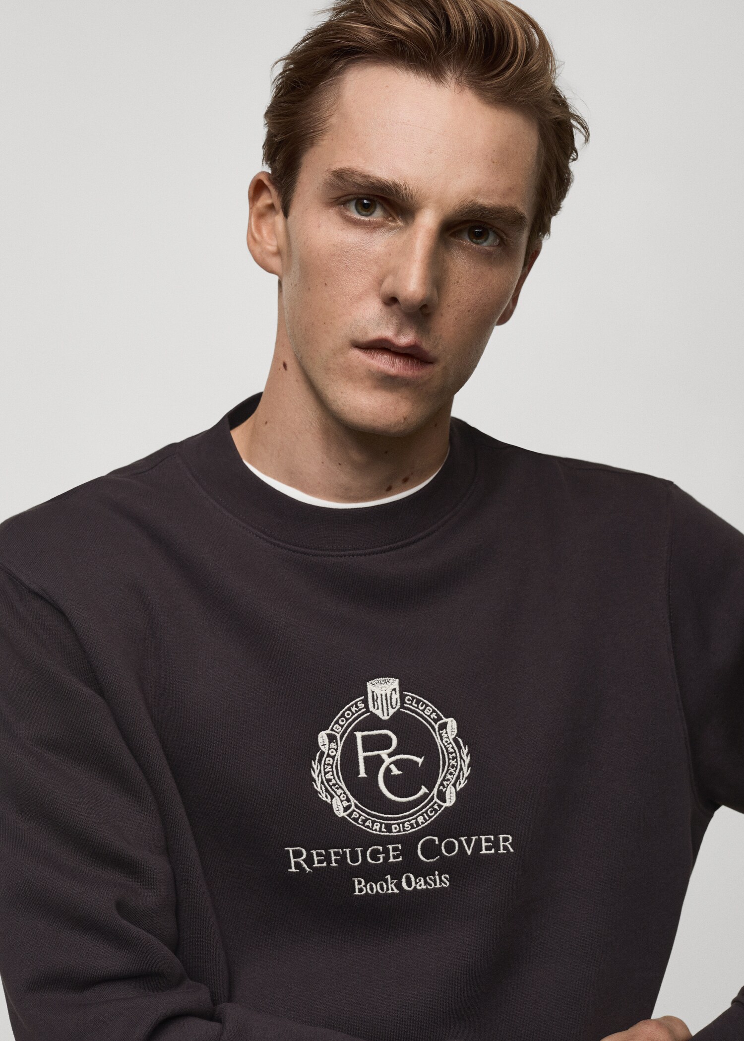 Dessuadora 100% cotó detall brodat - Detall de l'article 1