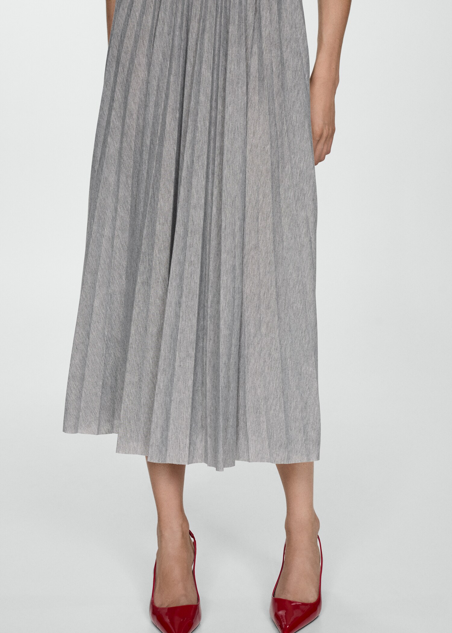 Pleated long dress - Details of the article 6