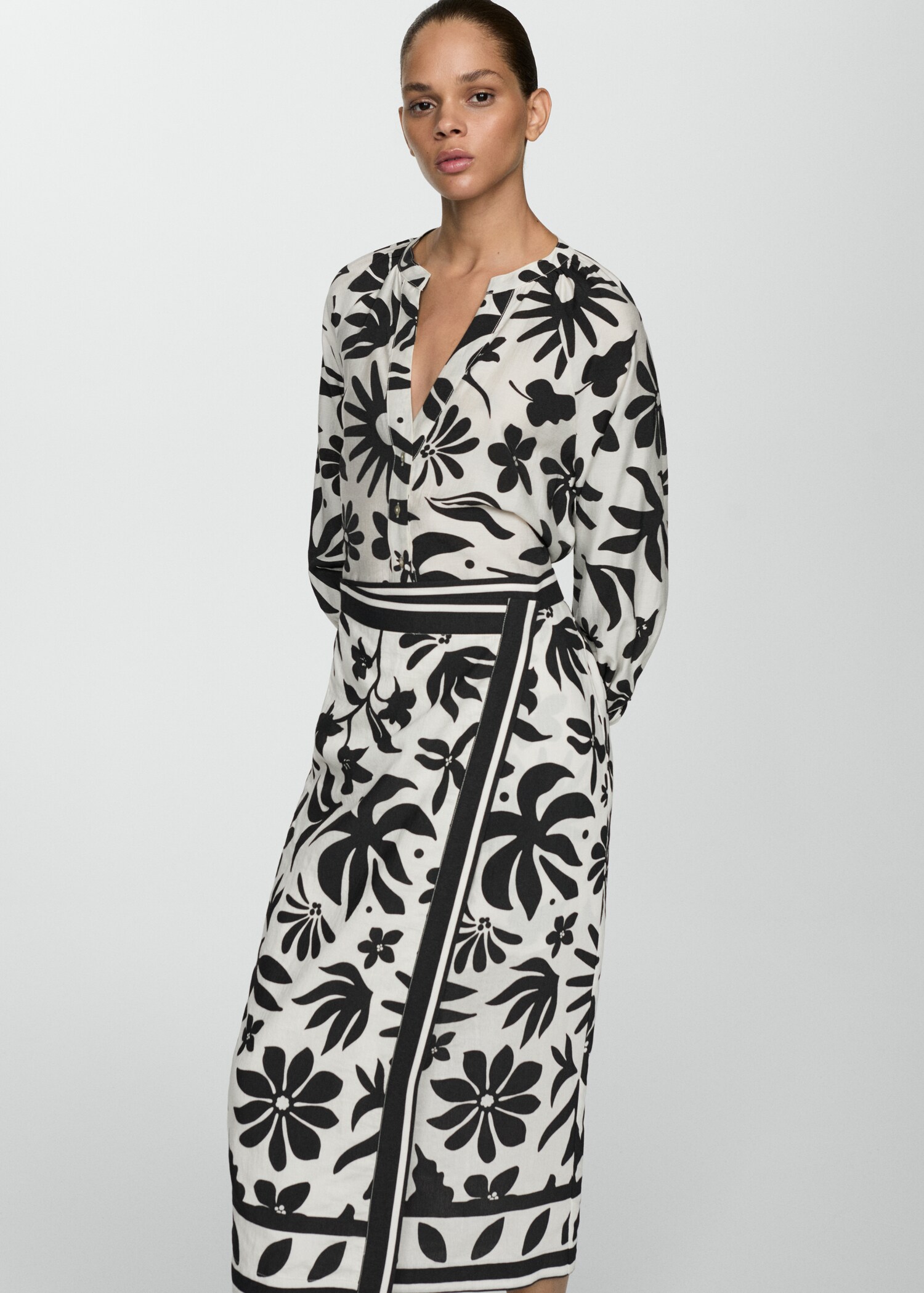 Floral-print wrap skirt - Details of the article 2