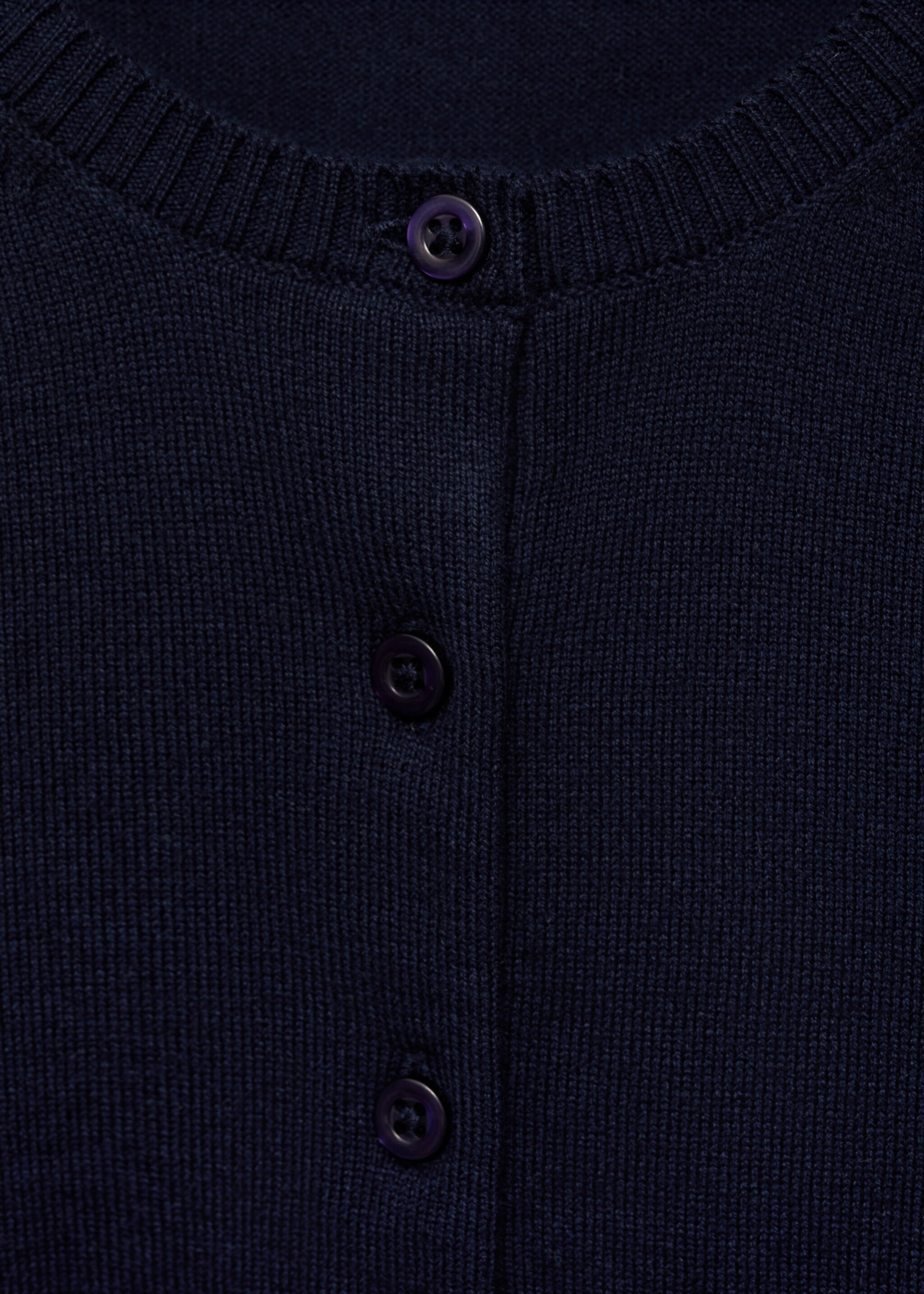 Strickjacke aus Baumwolle - Detail des Artikels 8, Dunkles Marineblau. Ref: 77095989-00.