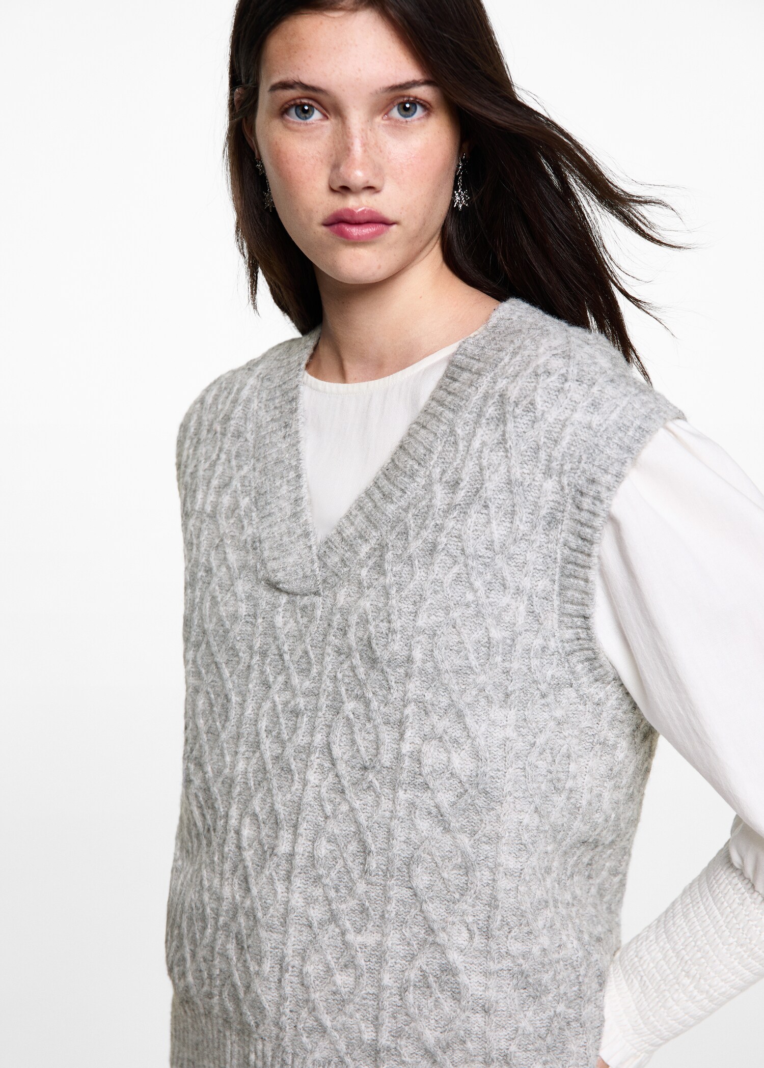Braided-knit vest - Details of the article 1