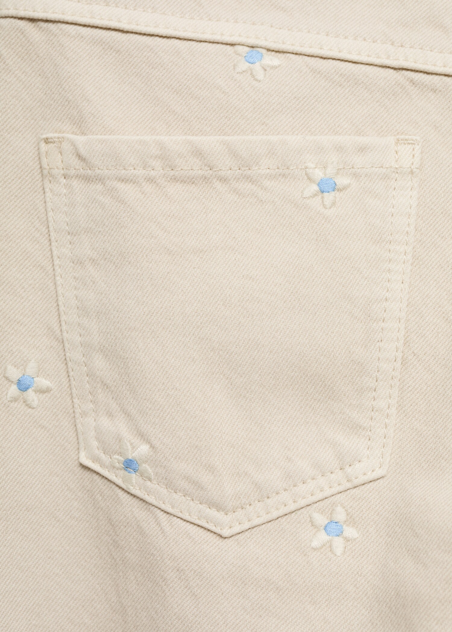 Embroidered details jeans - Details of the article 8