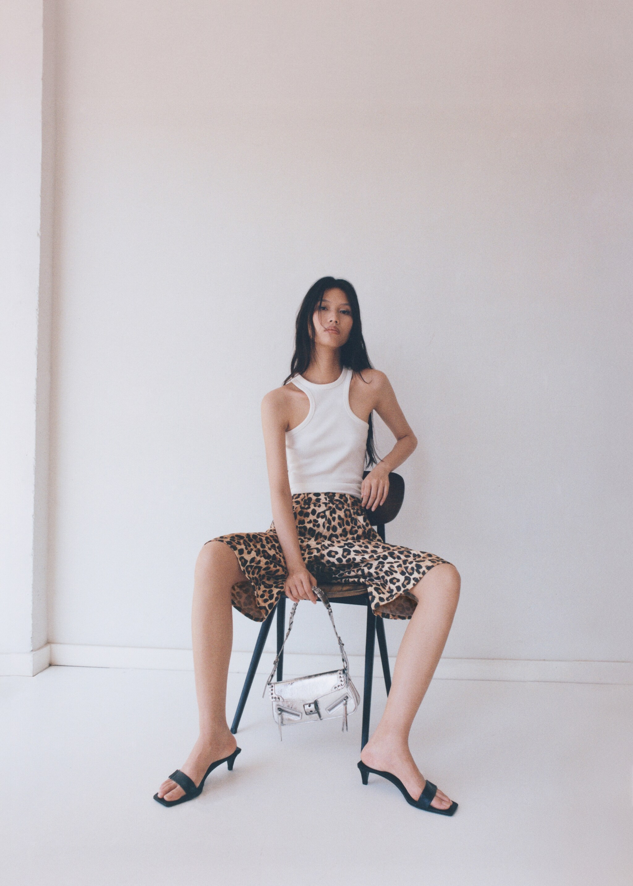 Ribbed cotton-blend top - Details of the article 6, White. Ref: 77096347-00.