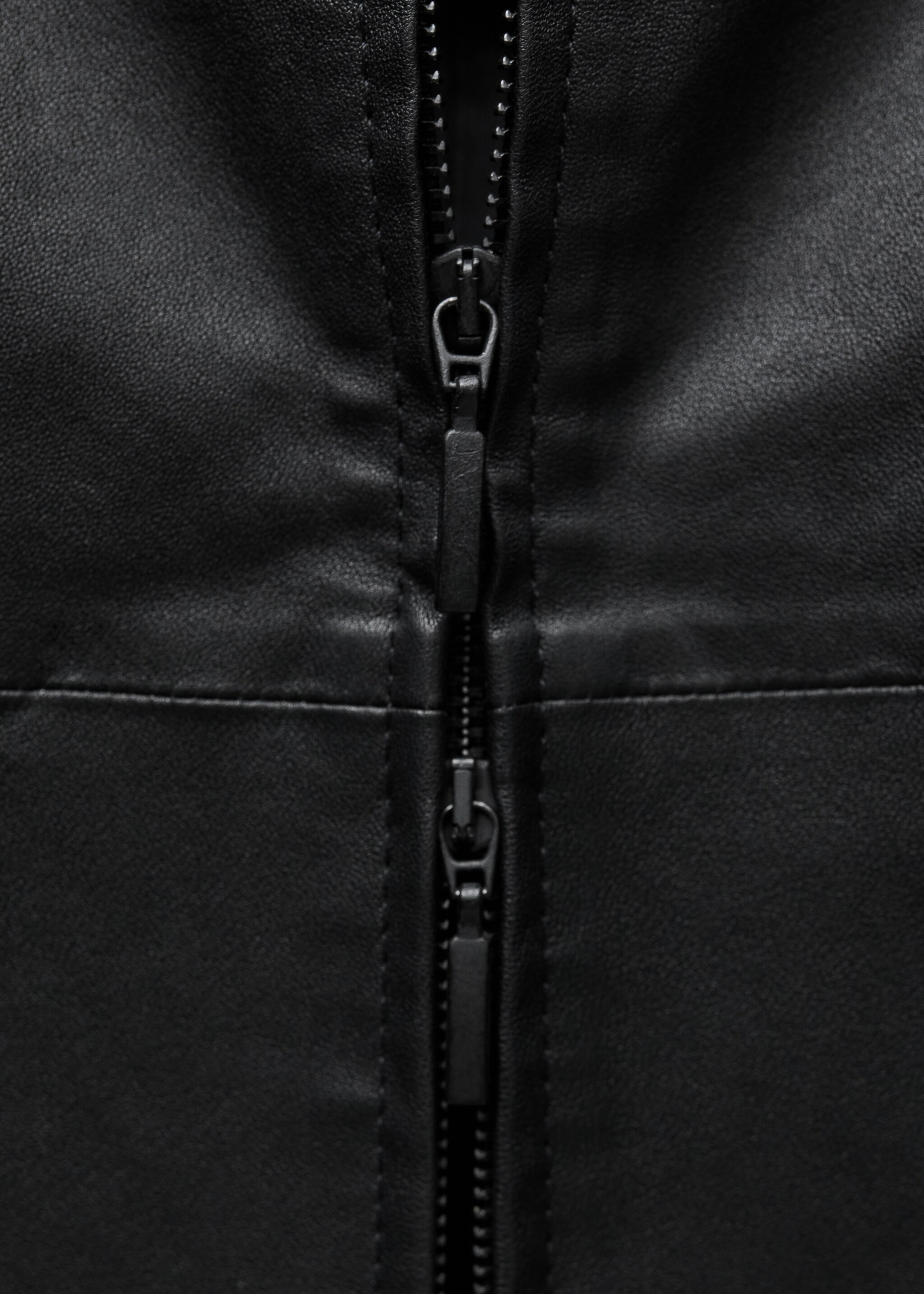 Fitted leather jacket with double zip - Details of the article 0, Black. Ref: 77096355-00.