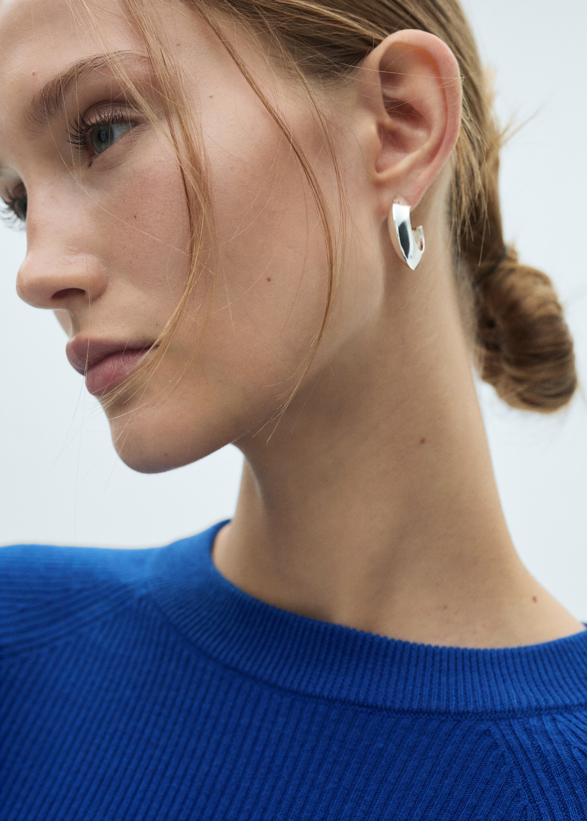 Fine ribbed-knit sweater - Details of the article 1, Ink Blue. Ref: 77096724-00.