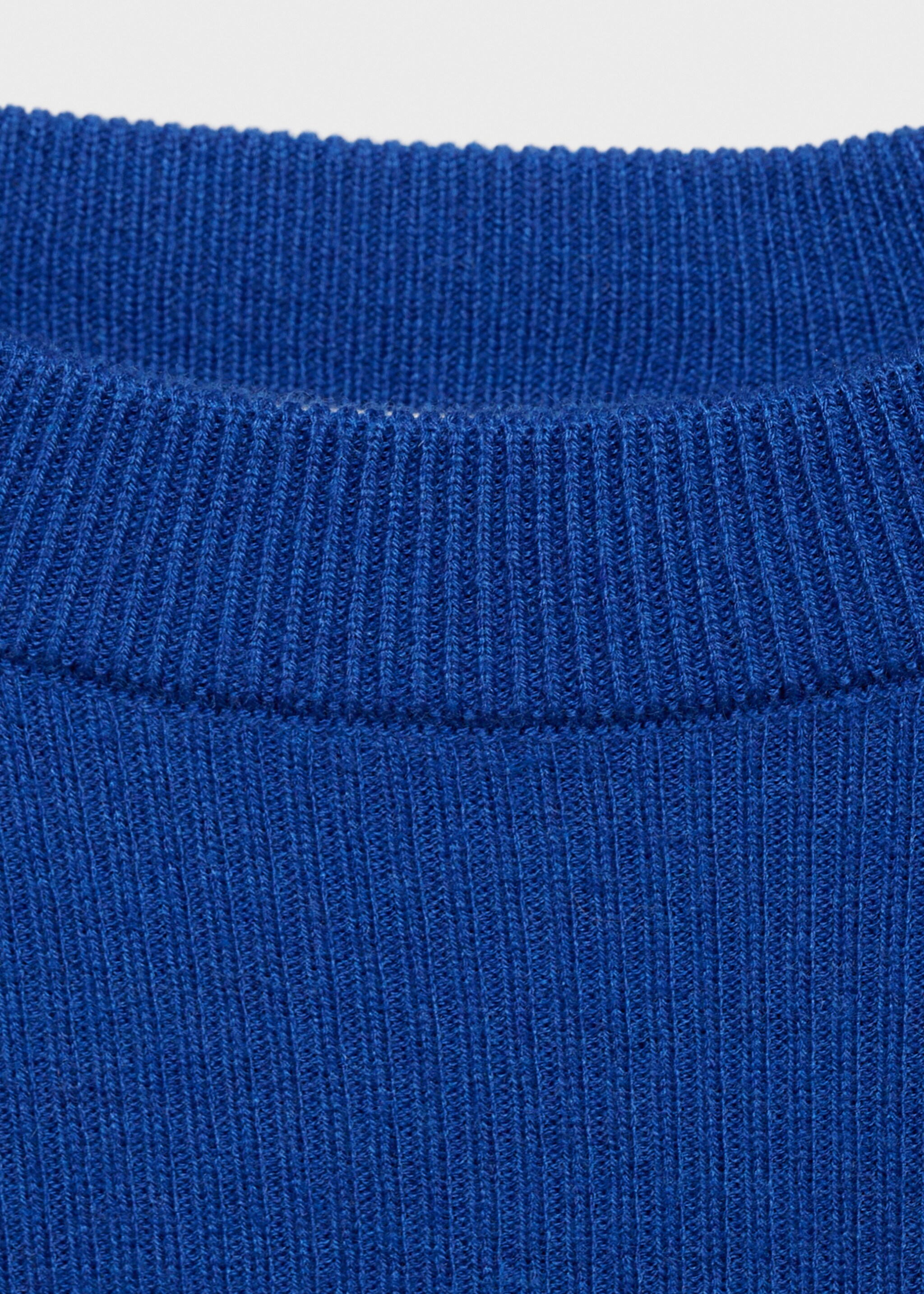 Fine ribbed-knit sweater - Details of the article 8, Ink Blue. Ref: 77096724-00.