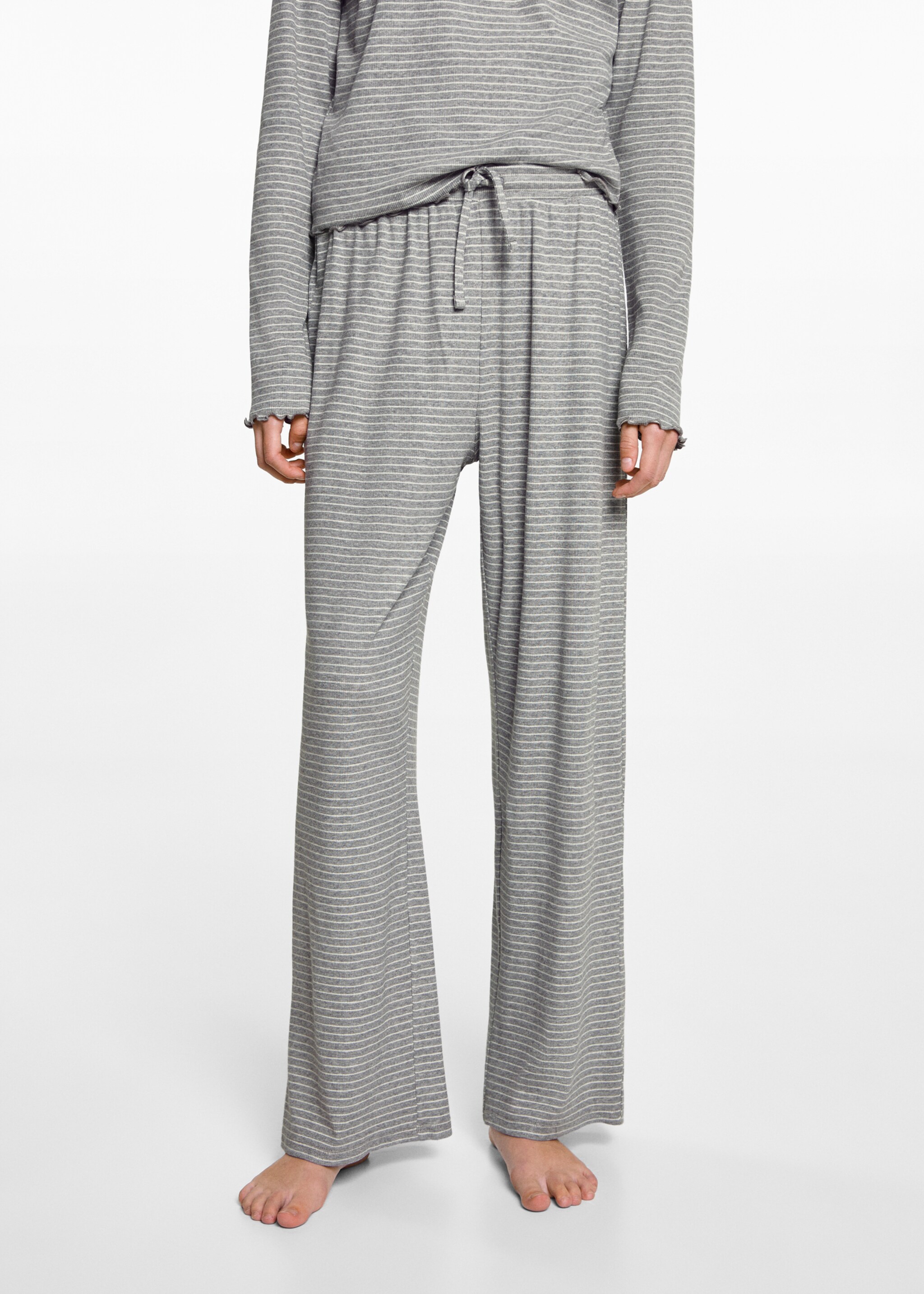 Striped long pyjamas - Medium plane