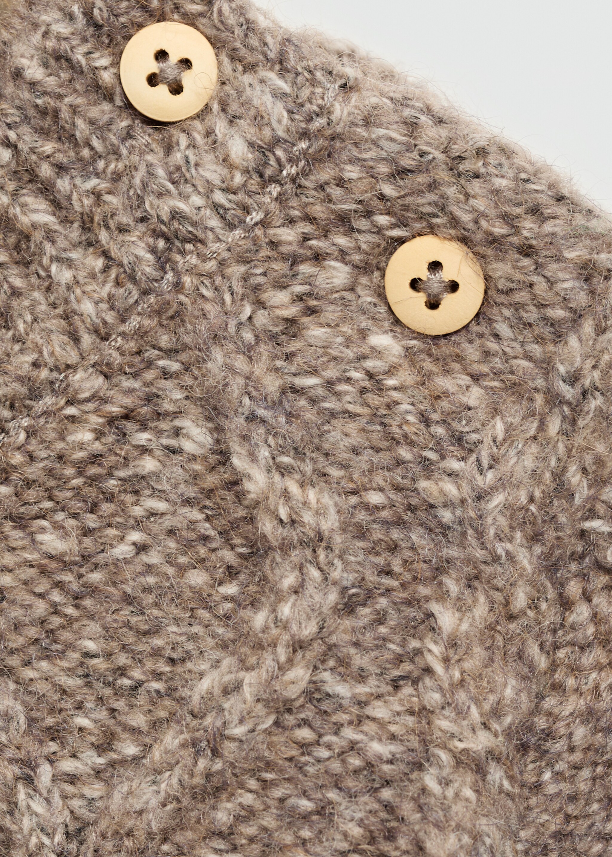 Geknöpfter Strickpullover mit Zopfmuster - Detail des Artikels 8, Mittelbraun. Ref: 77096732-00.