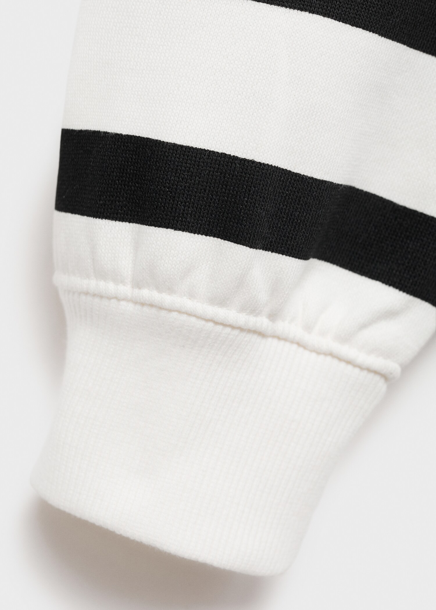 Striped sweatshirt with embroidered detail - Details of the article 0