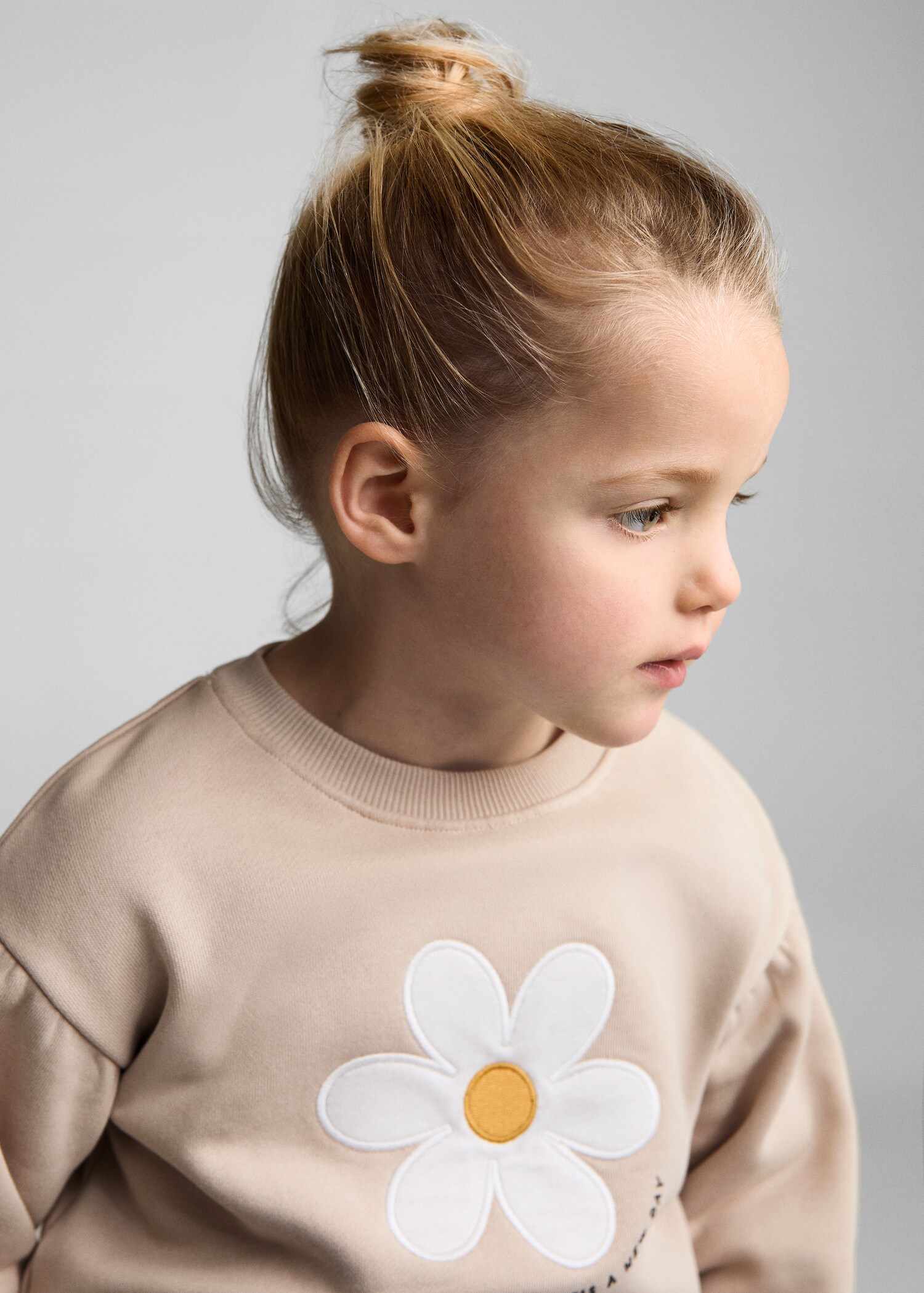 Bluza z wypukłym motywem kwiatowym - Szczegóły artykułu 1