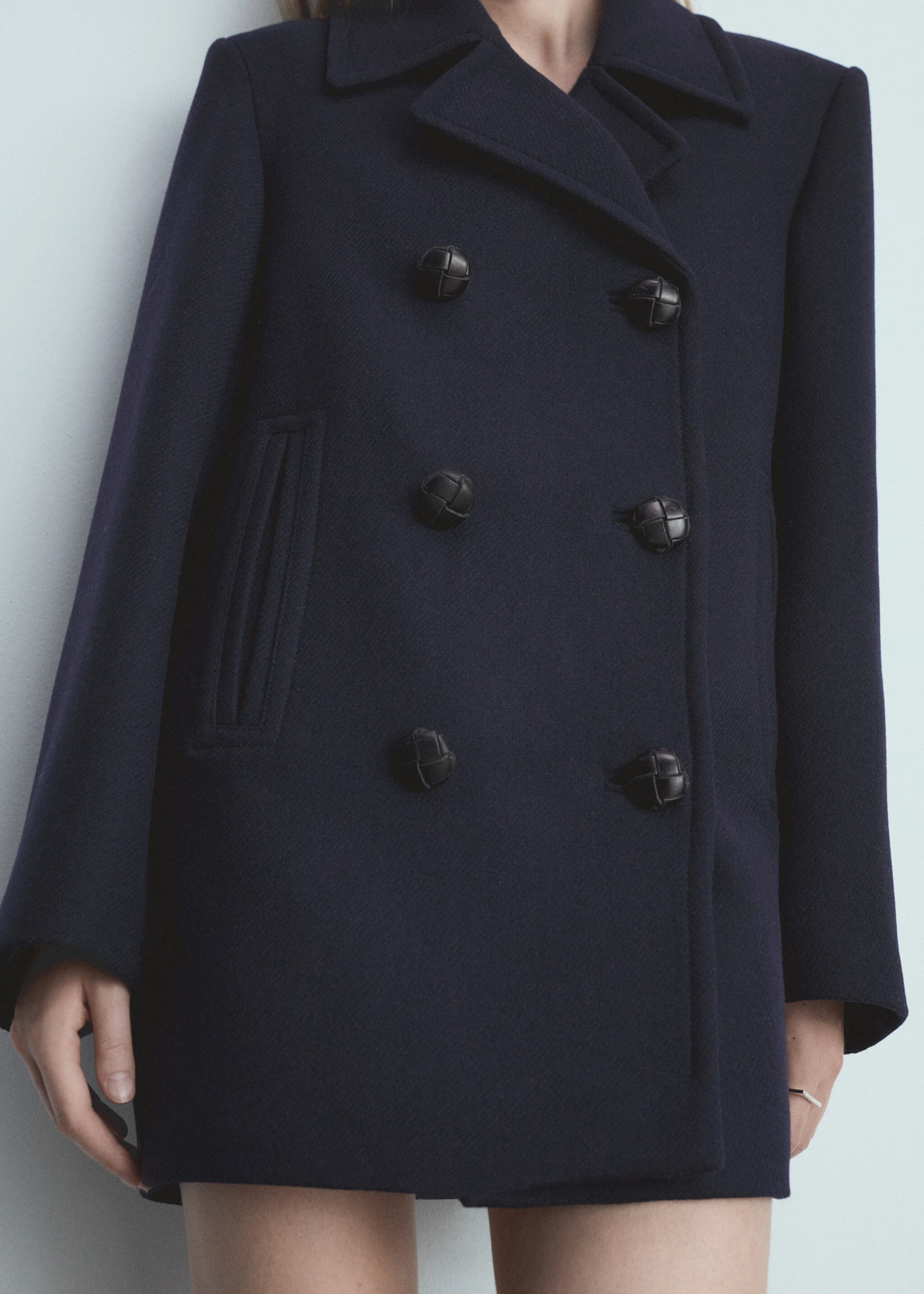 Structured oversize wool coat - Details of the article 6, Dark Navy. Ref: 77096753-00.