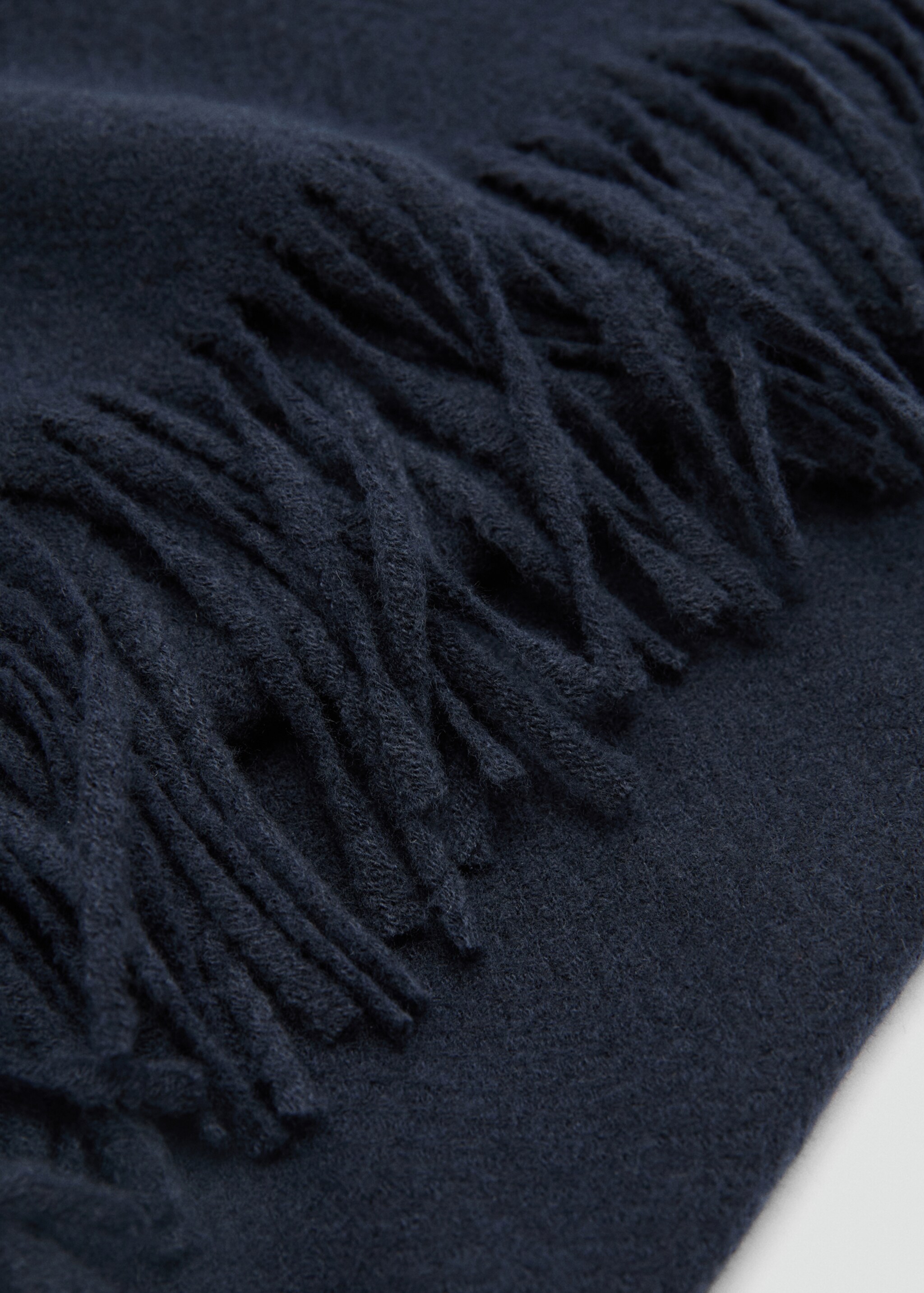 Plain fringed scarf - Medium plane, Dark Navy. Ref: 77097112-00.