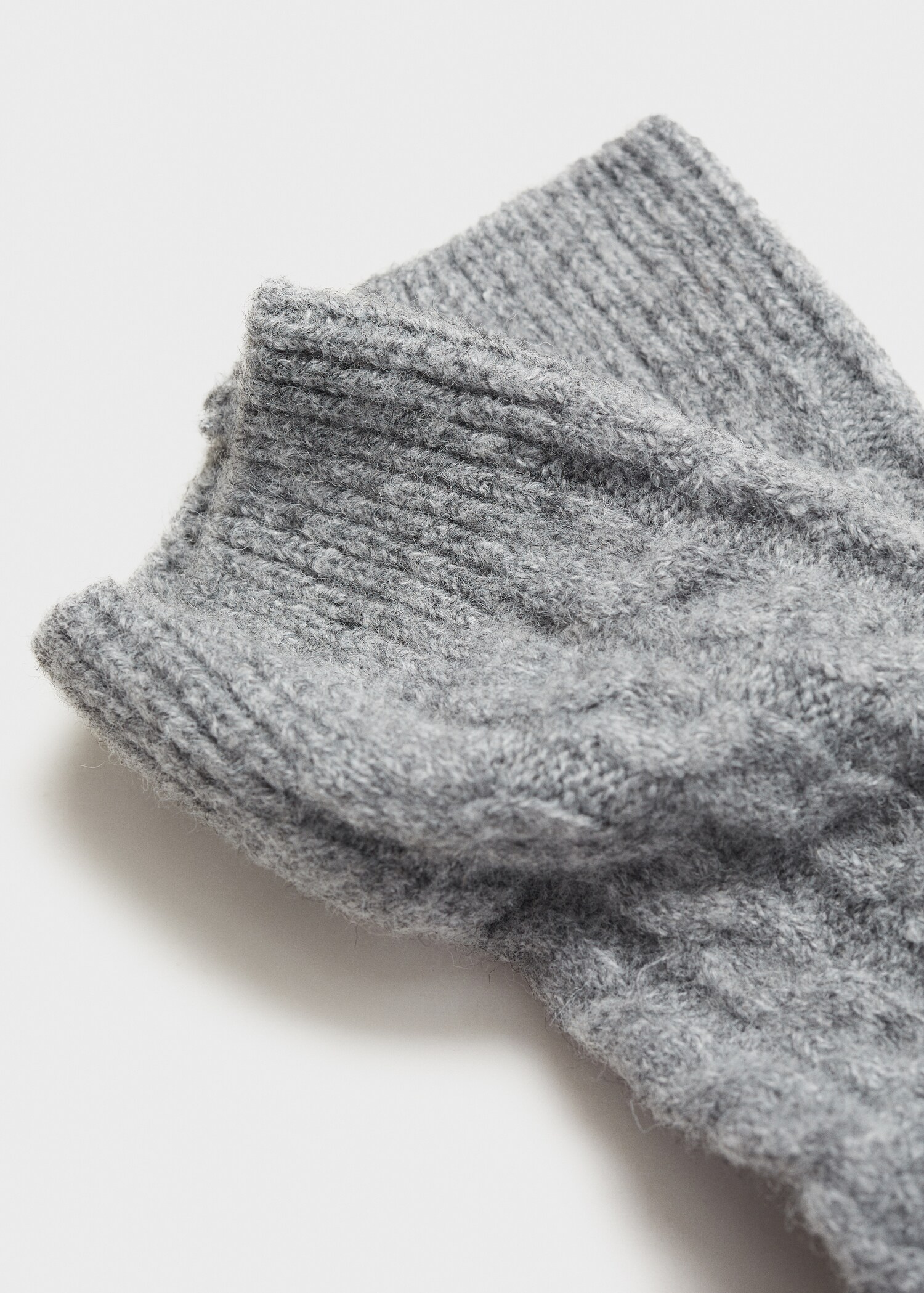 Chunky-knitted braided socks - Details of the article 8