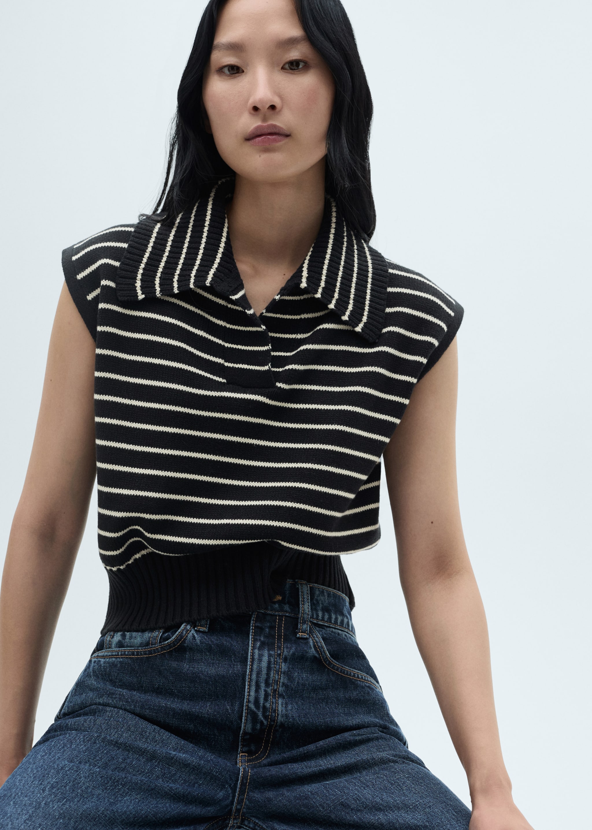 Striped knitted gilet - Medium plane, Khaki. Ref: 77097643-00.