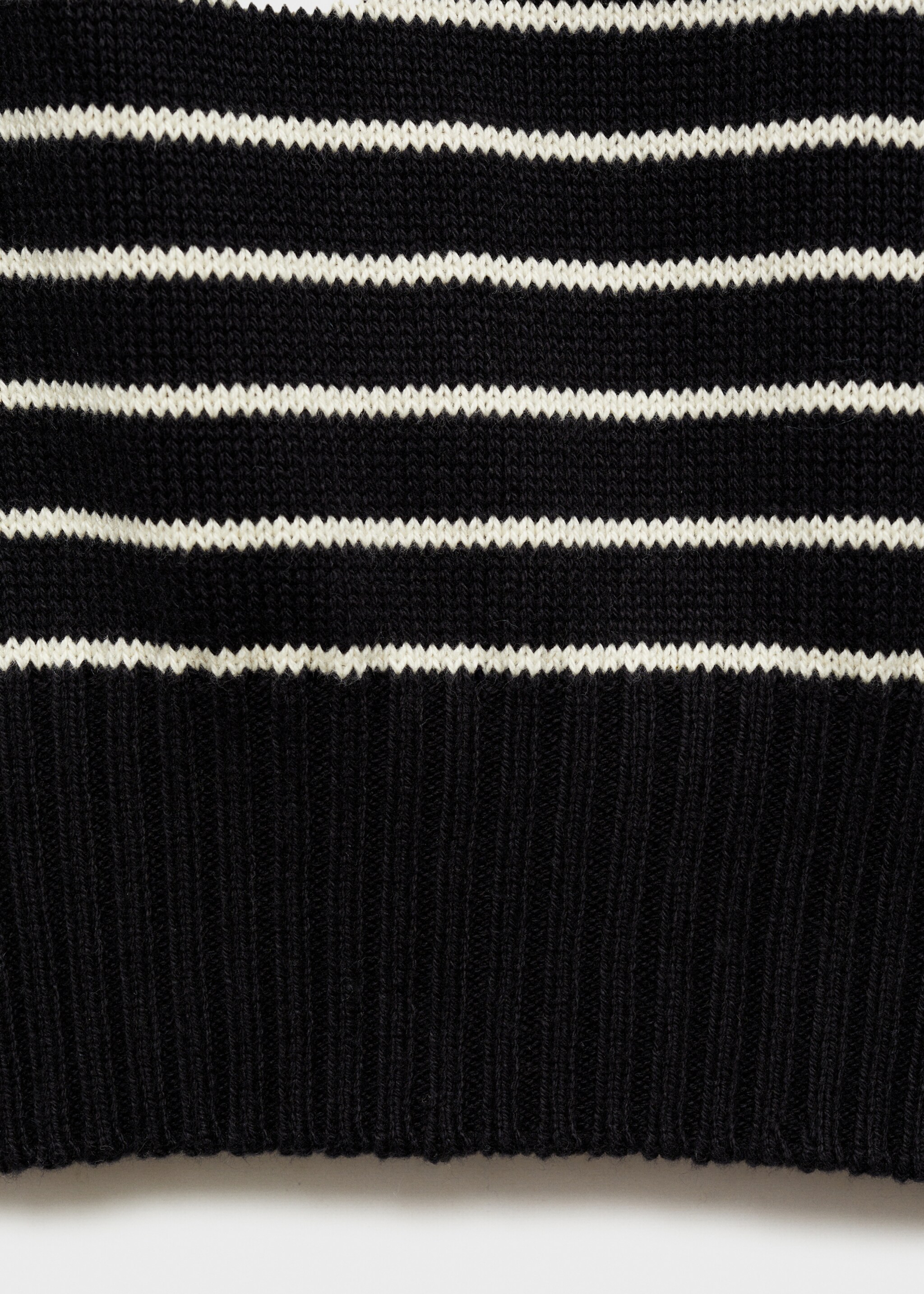 Striped knitted gilet - Details of the article 0, Khaki. Ref: 77097643-00.