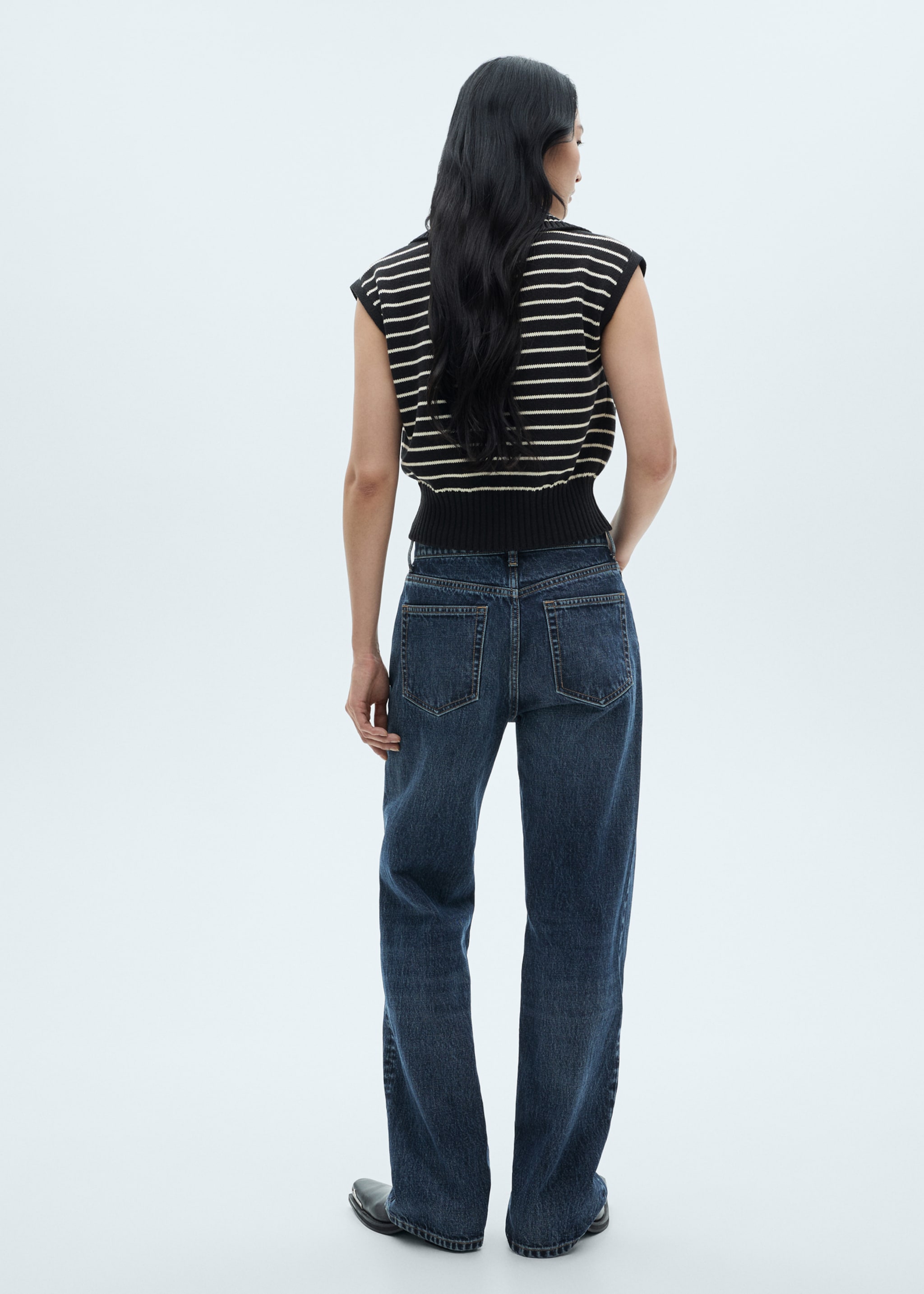 Striped knitted gilet - Reverse of the article, Khaki. Ref: 77097643-00.