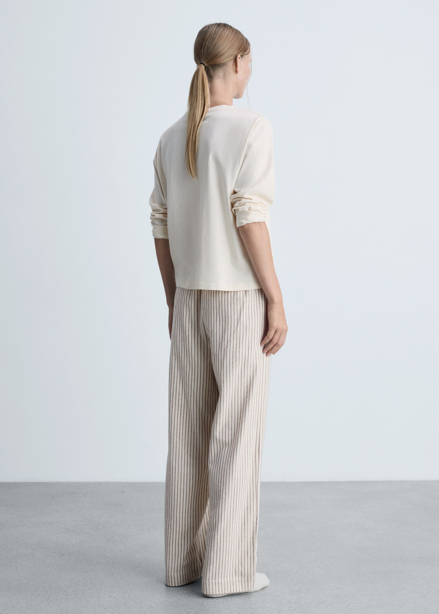 Two-piece flannel pyjamas - Reverse of the article