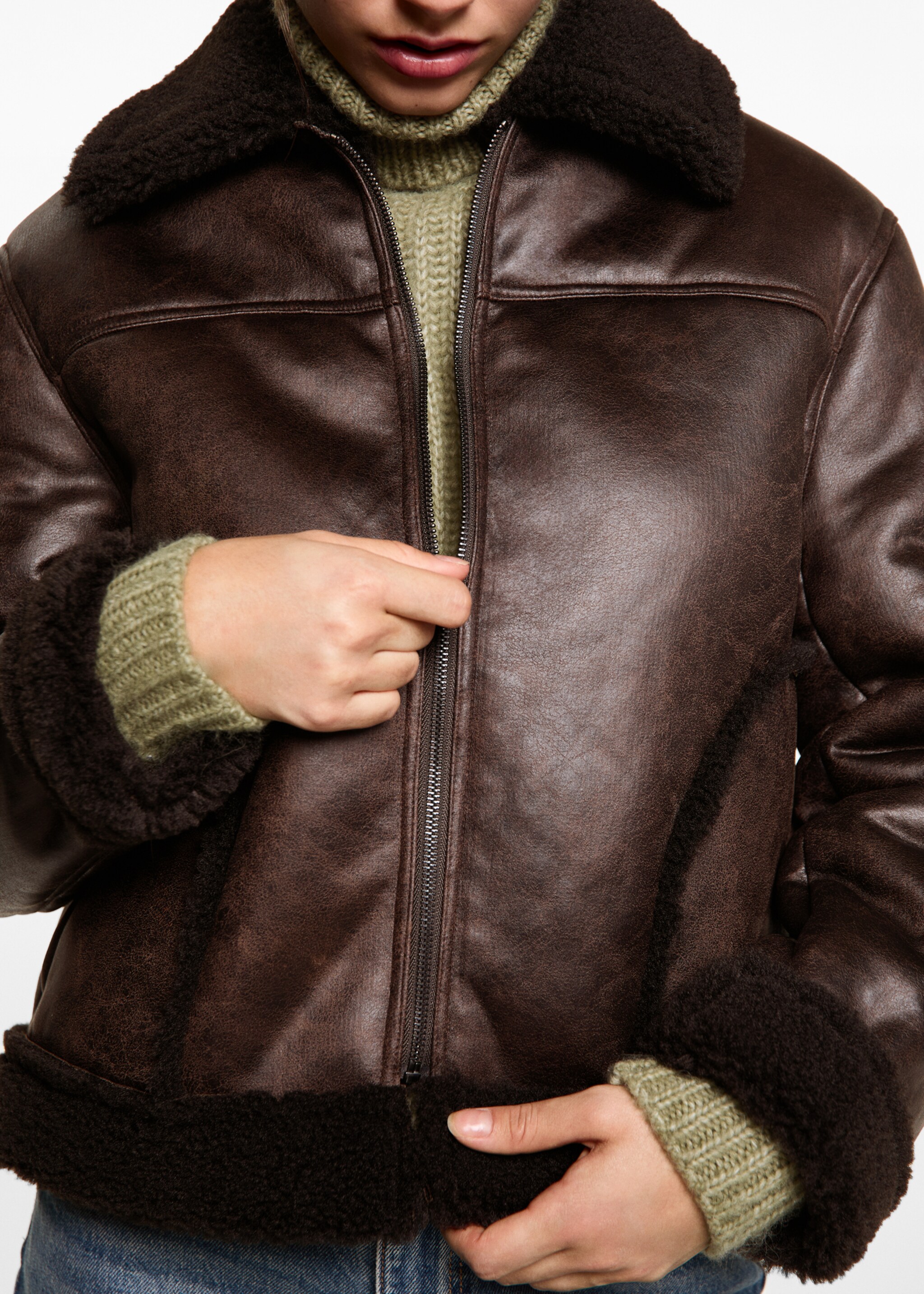 Blouson simili-cuir imitation mouton retourné - Détail de l'article 6, Marron. Ref: 77097668-00.